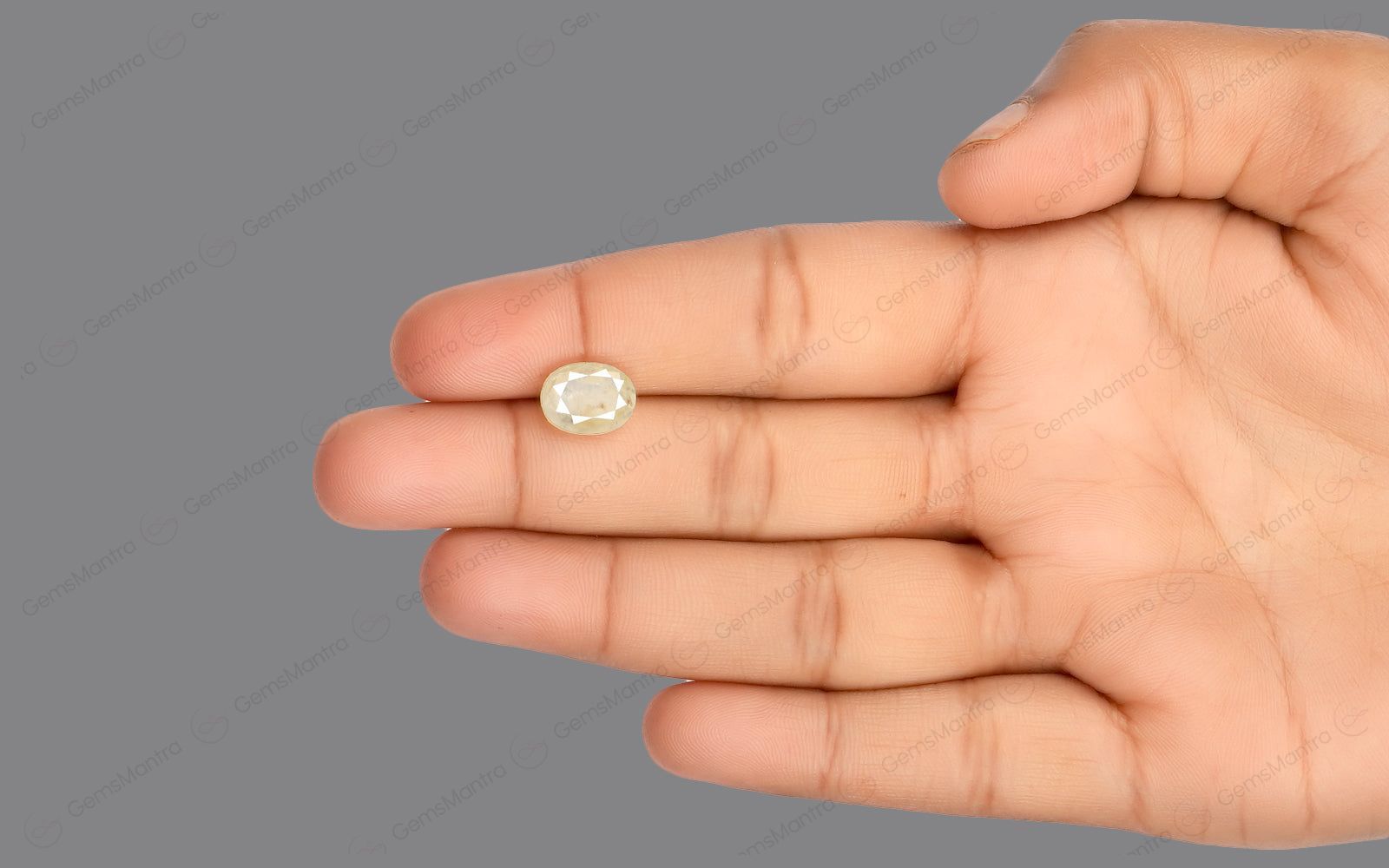 Yellow Sapphire - 3.36 Carats
