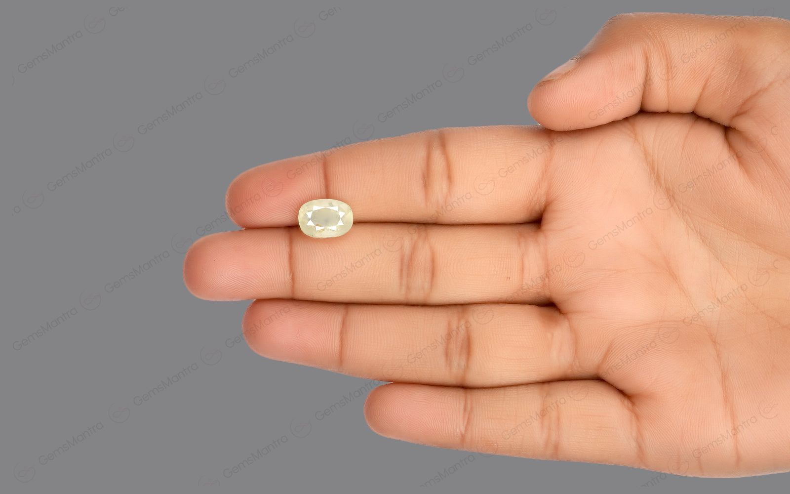Yellow Sapphire - 4.4 Carats