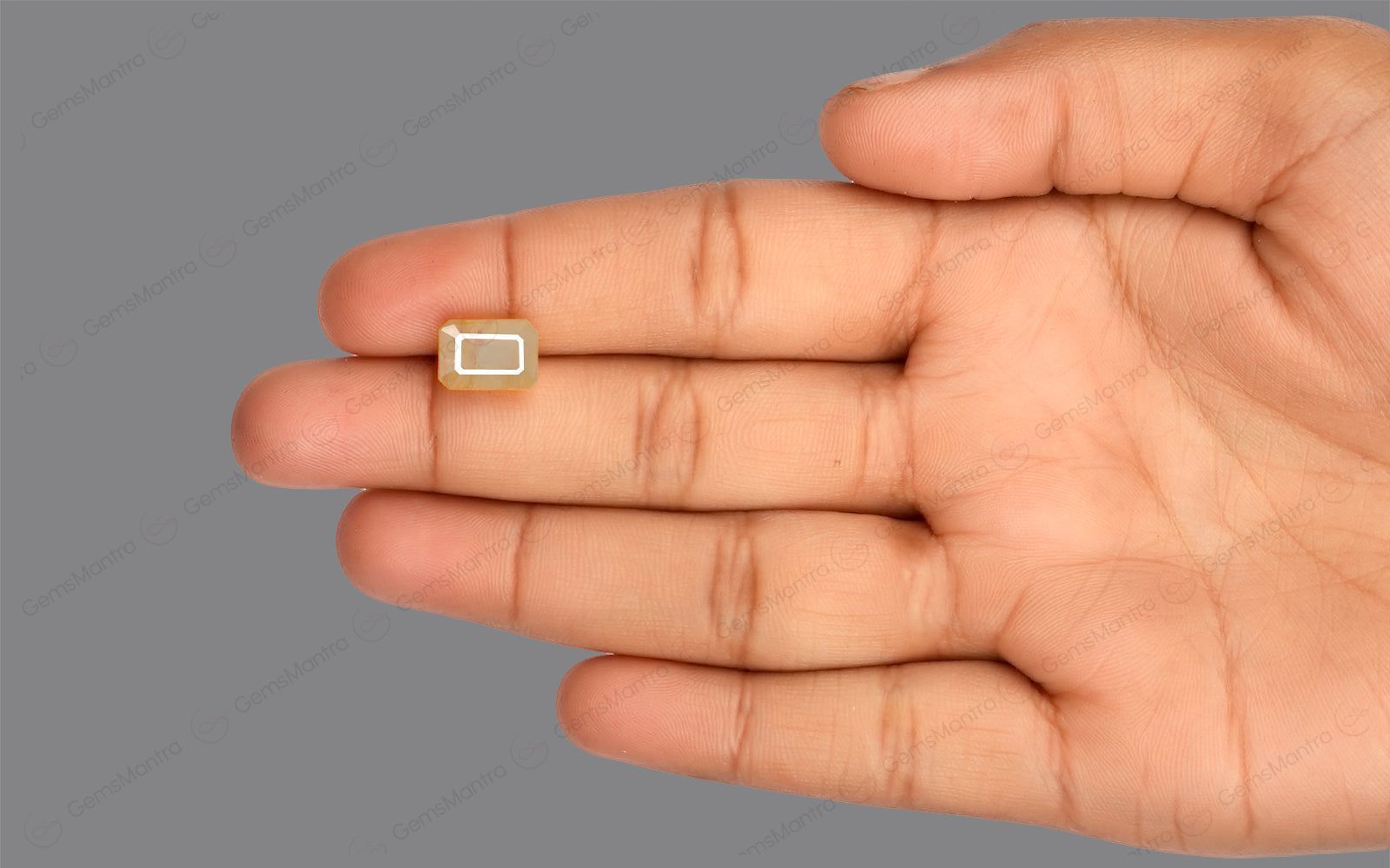 Yellow Sapphire - 6.62 Carats