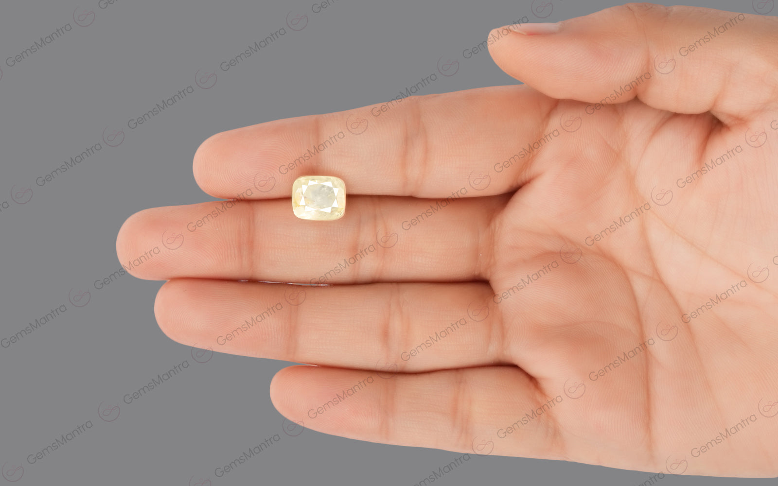 Yellow Sapphire - 5.47 Carats