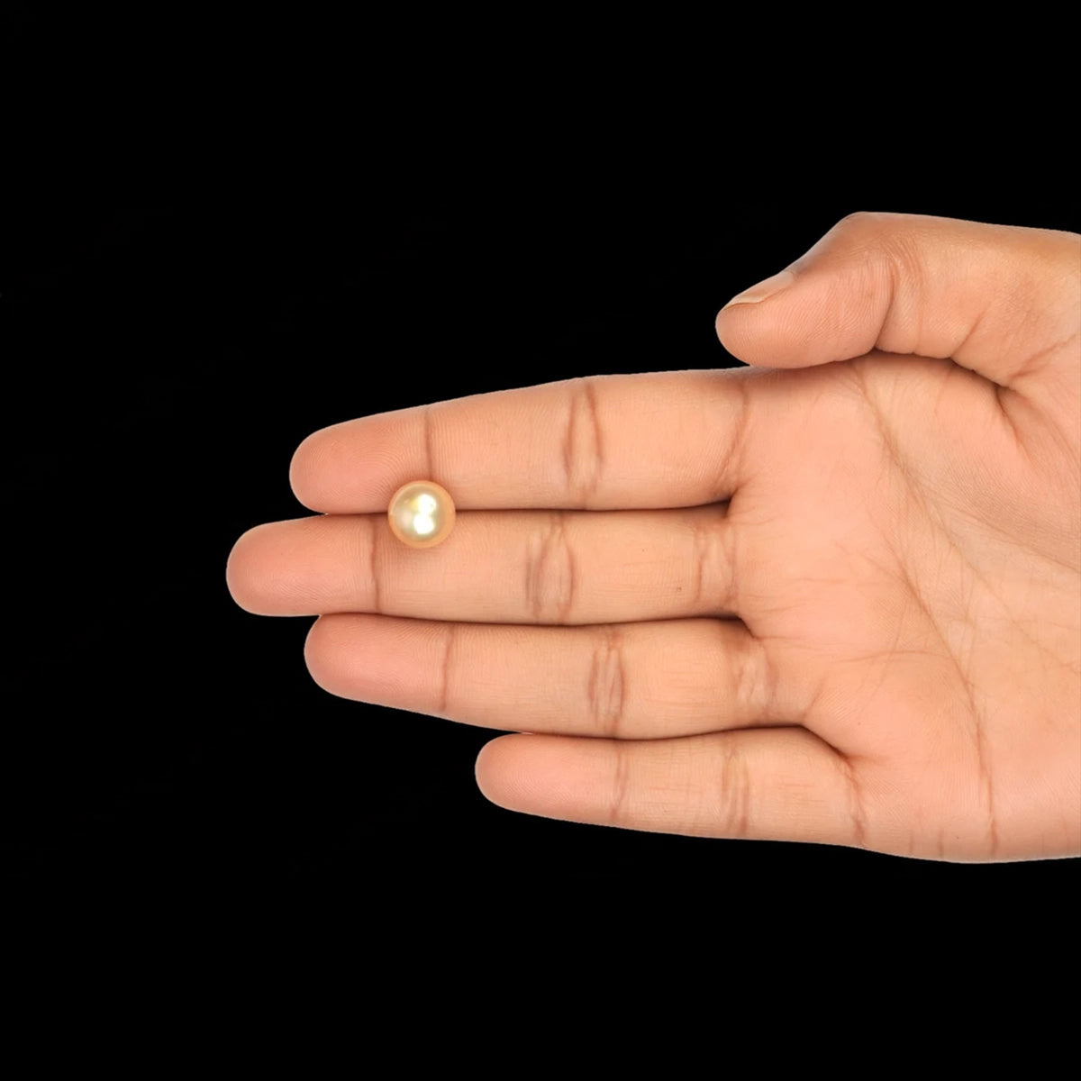 Golden Pearl - 6.63 Carats
