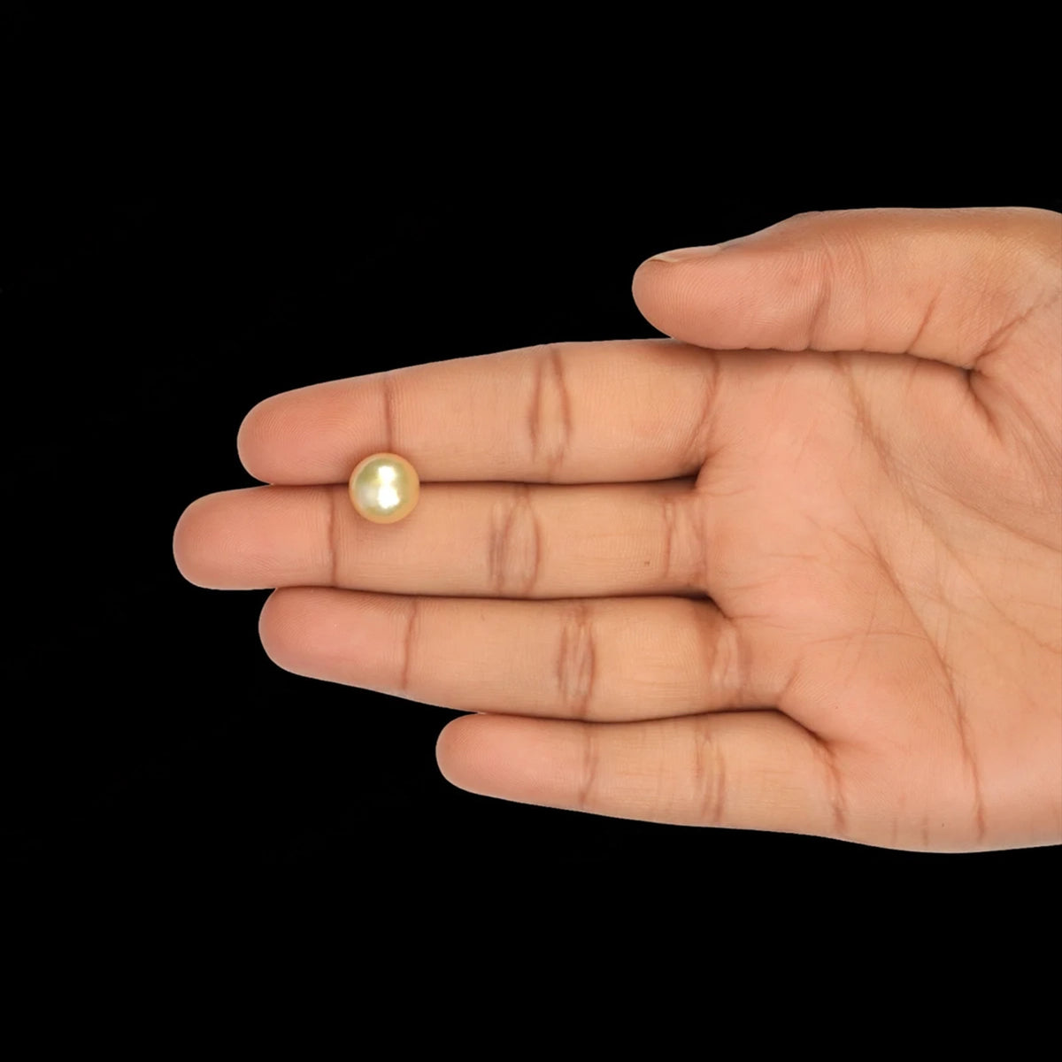 Golden Pearl - 6.71 Carats
