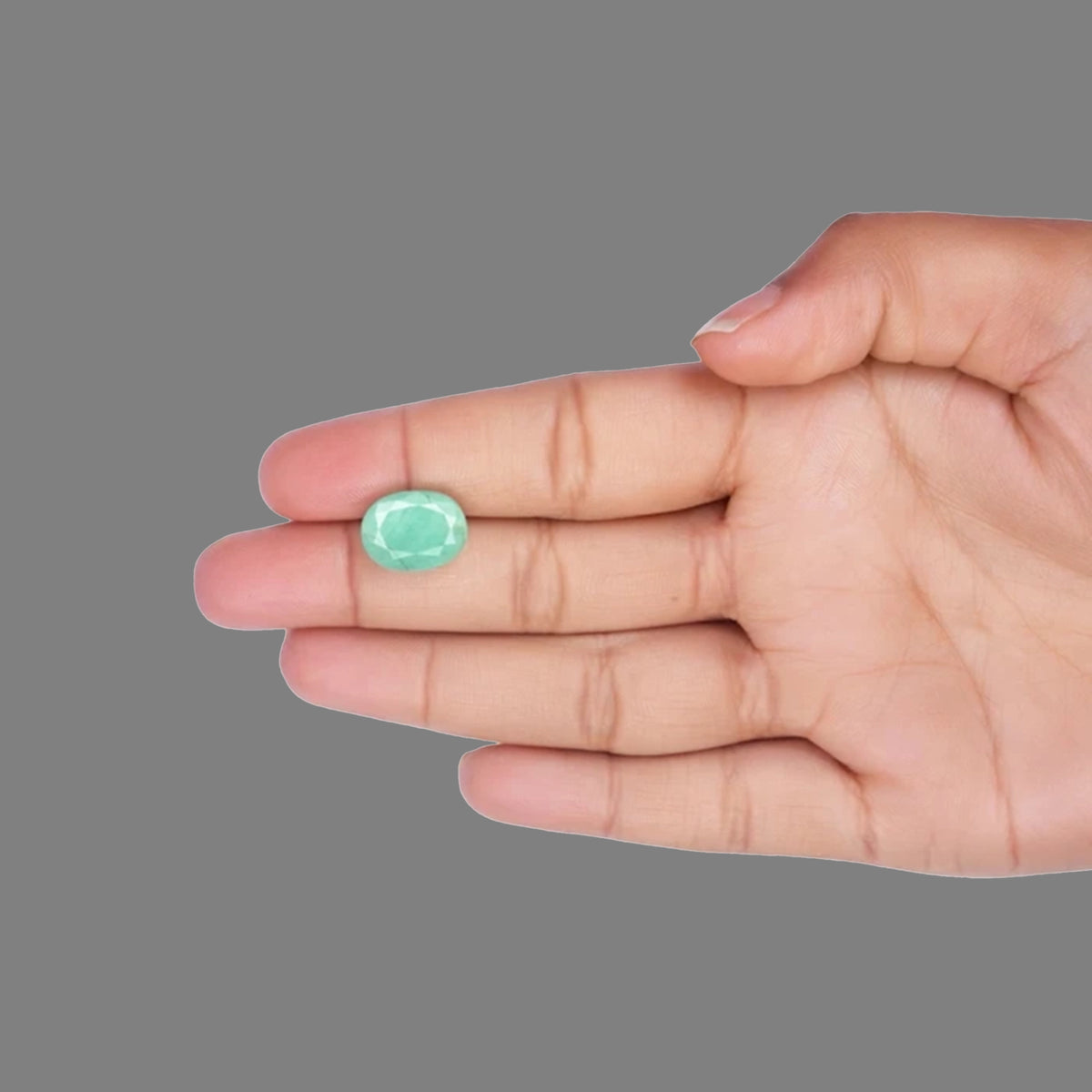Emerald - 6.9 Carats