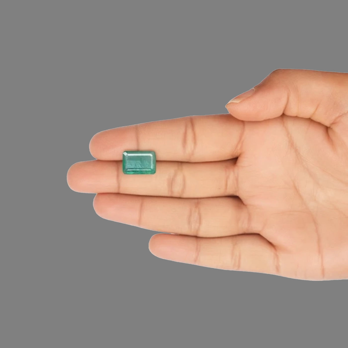Emerald - 5.72 Carats