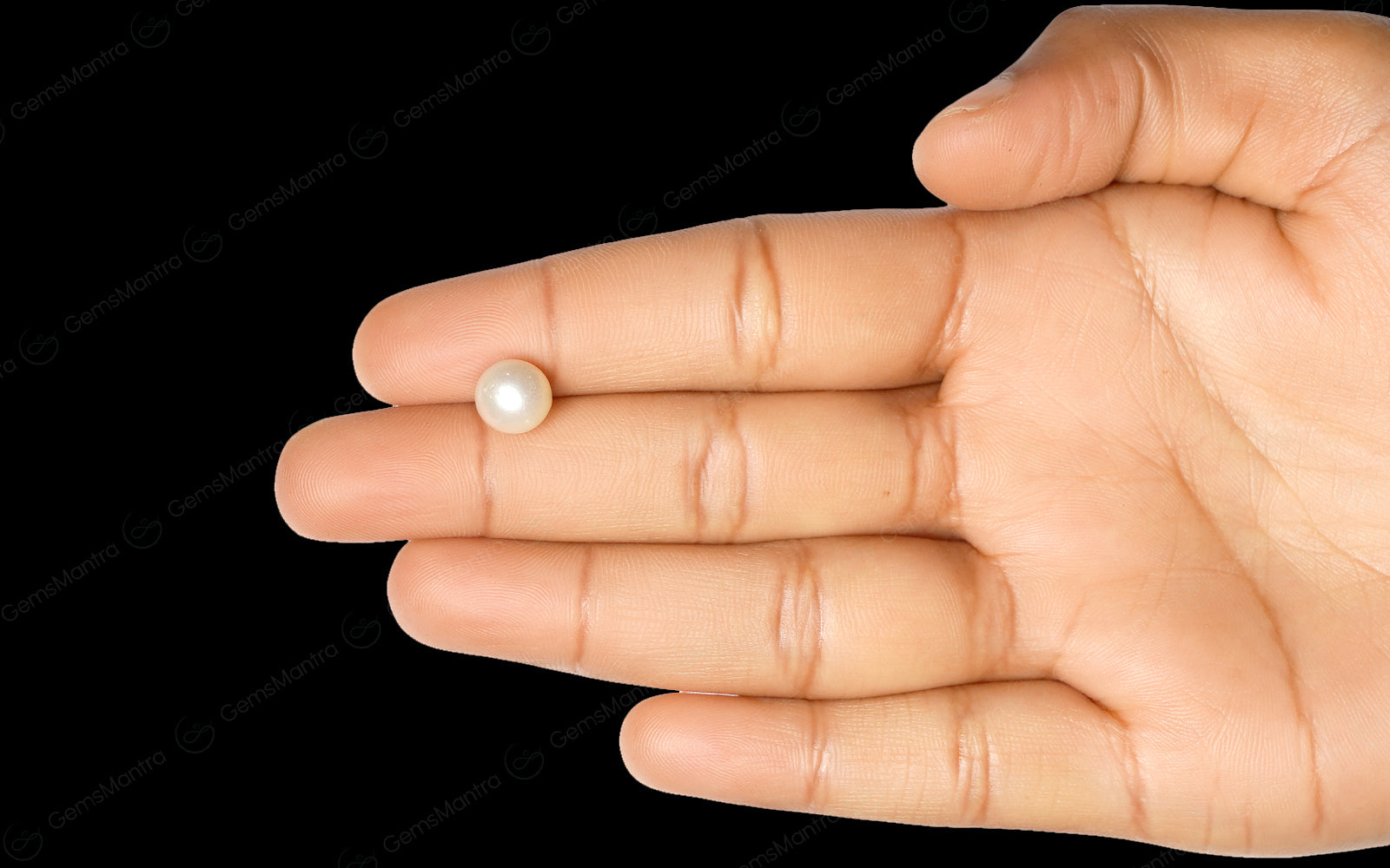 South Sea Pearl - 3.81 Carats