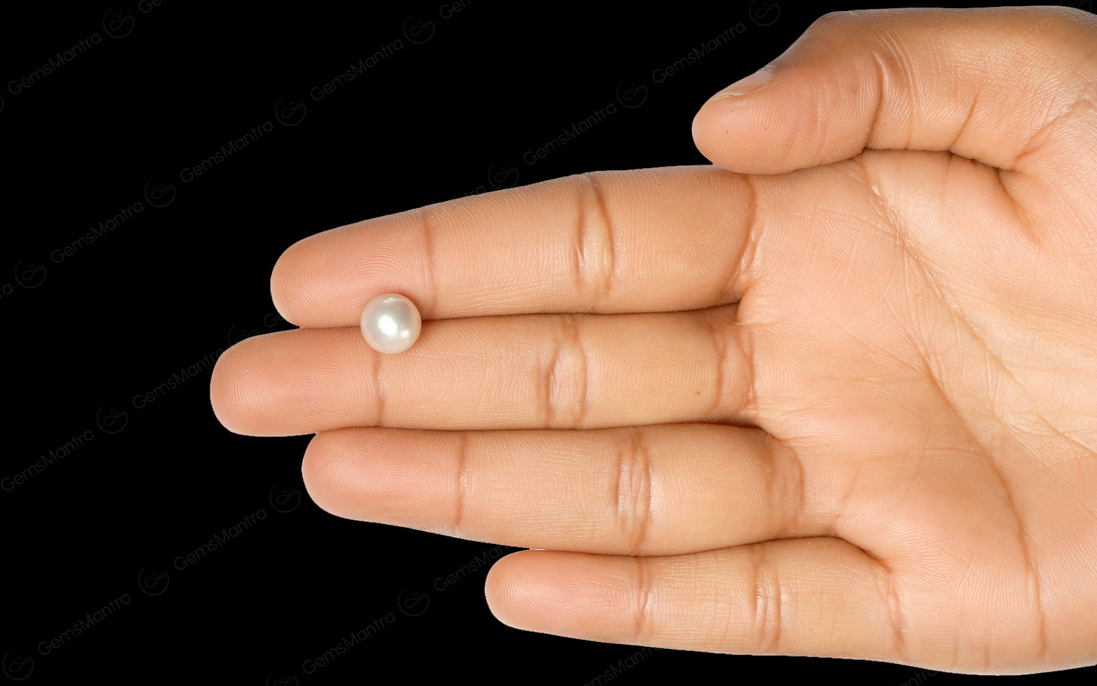 South Sea Pearl - 3.87 Carats