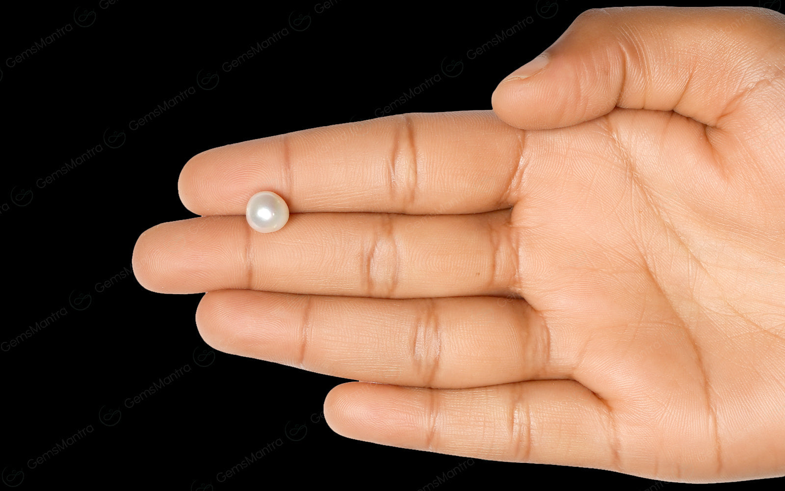 South Sea Pearl - 3.74 Carats