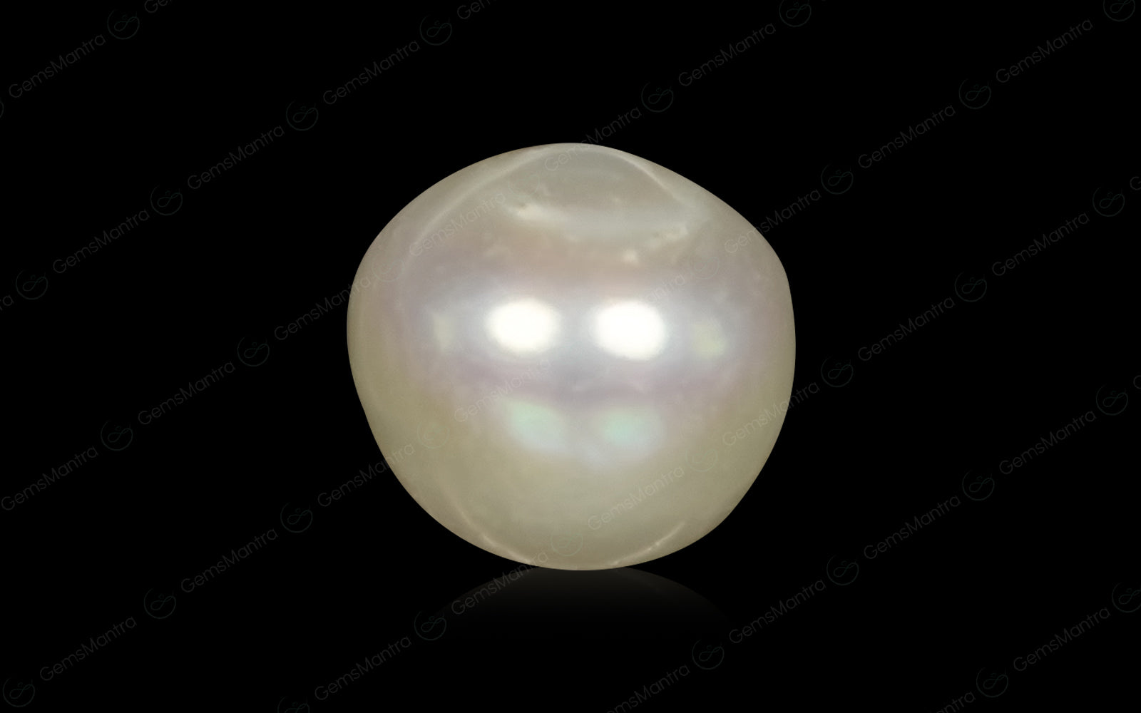 South Sea Pearl - 3.84 Carats