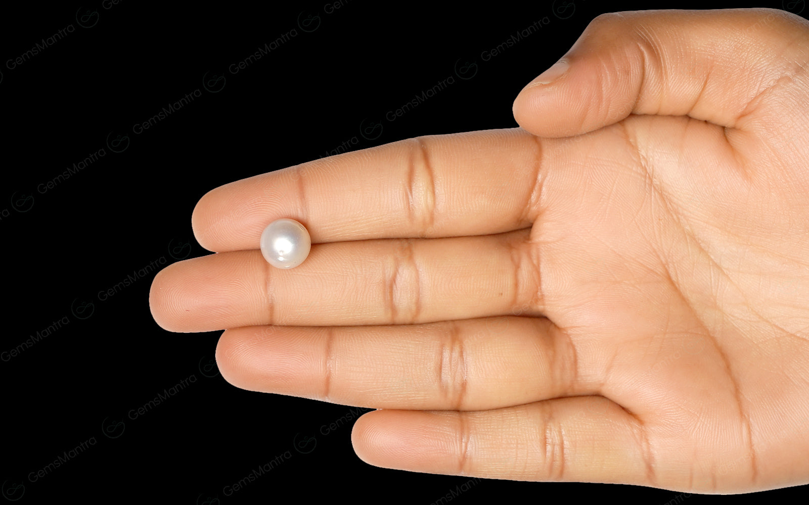 South Sea Pearl - 5.74 Carats