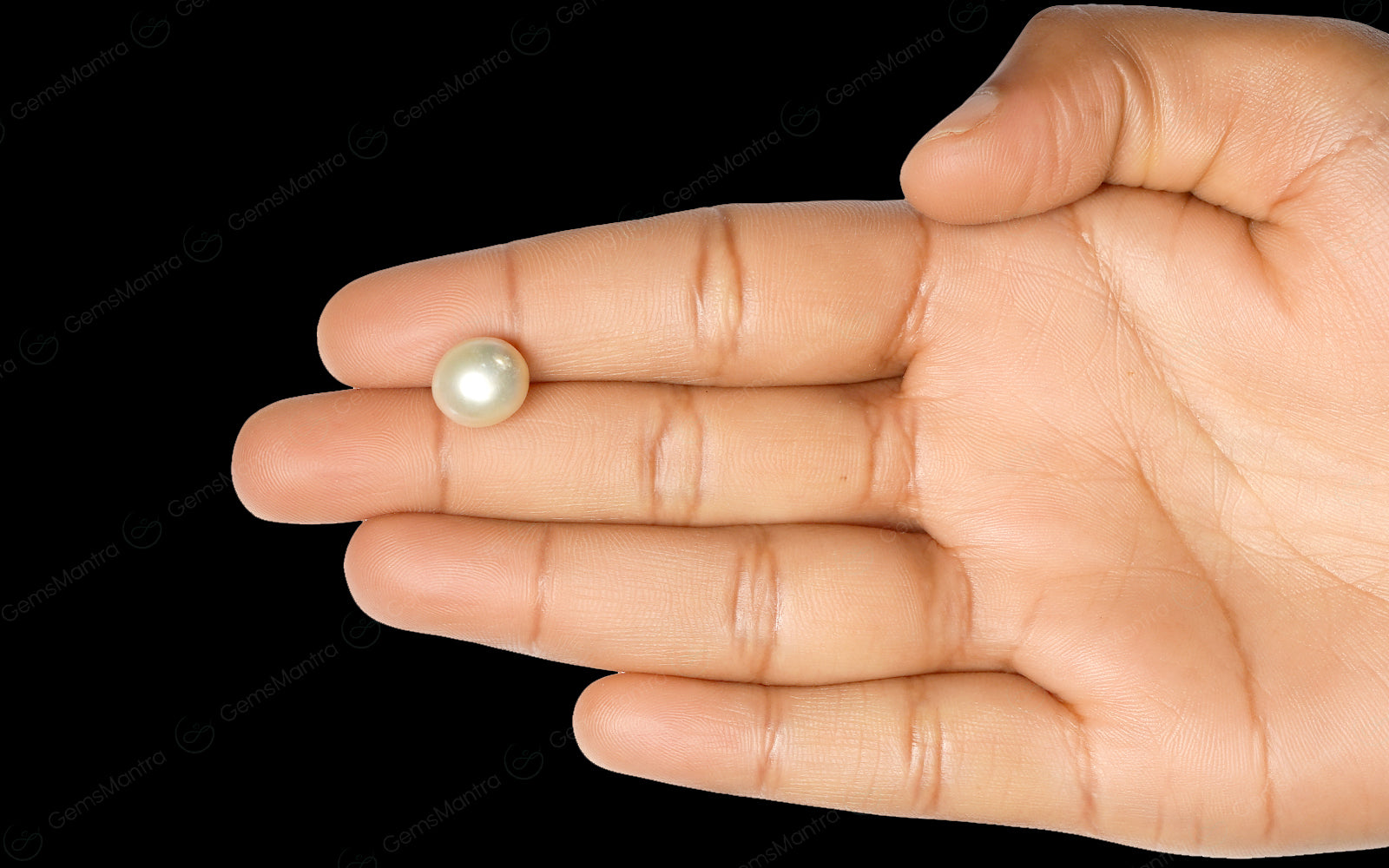 South Sea Pearl - 7 Carats
