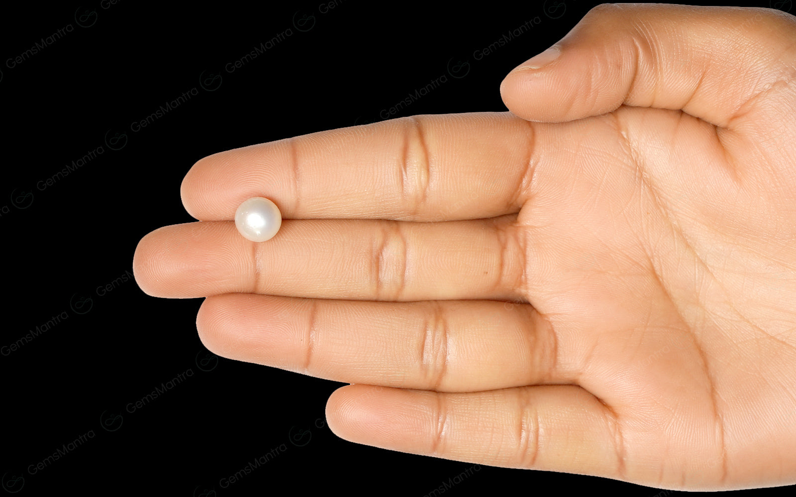 South Sea Pearl - 4.32 Carats