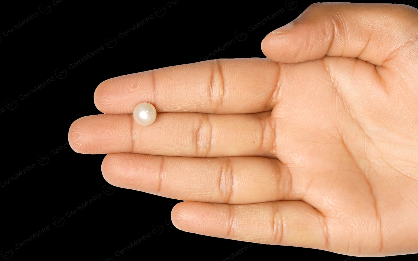 South Sea Pearl - 3.89 Carats