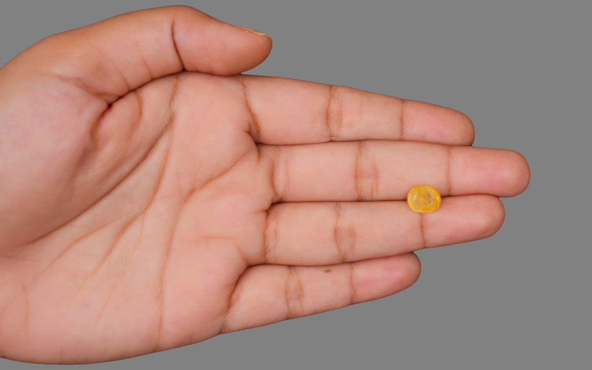 Yellow Sapphire (Pukhraj) – 3.32 Carat / 3.69 Ratti