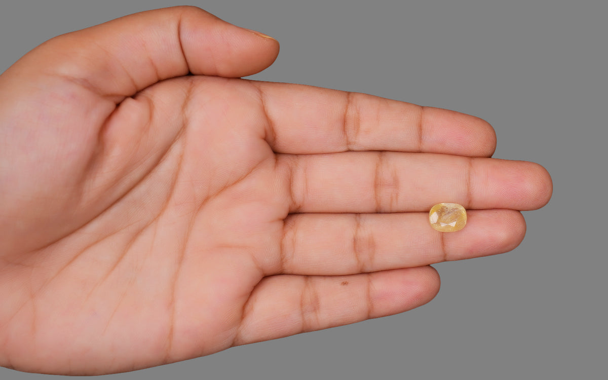 Yellow Sapphire (Pukhraj) – 4.32 Carat / 4.80 Ratti