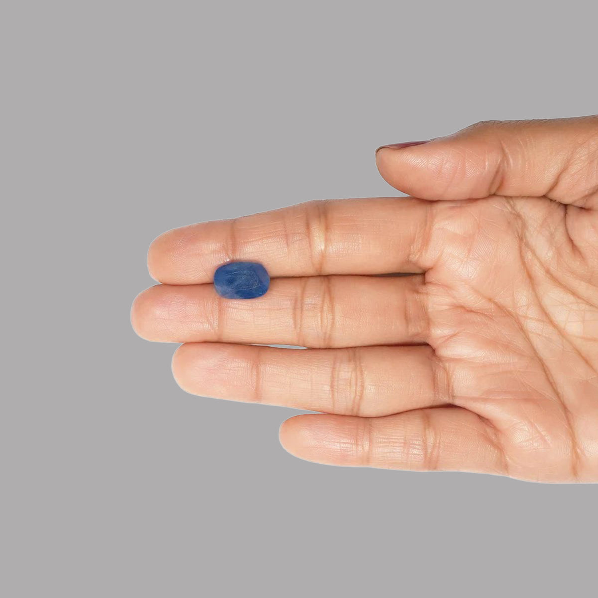 Blue Sapphire (Neelam) – 6.3 Carat / 6.9 Ratti [GM08004]