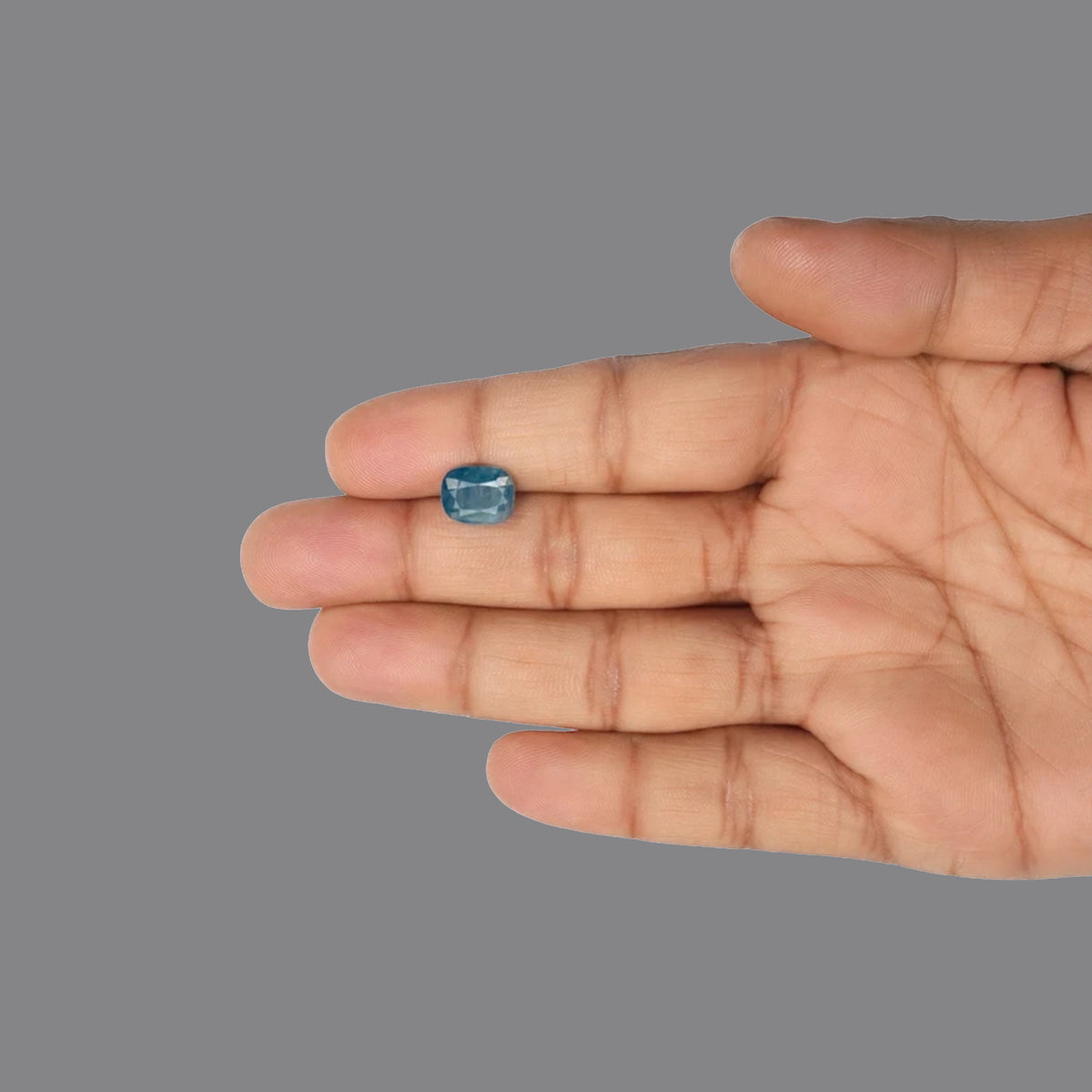 Blue Sapphire (Neelam) – 4.7 Carat / 5.2 Ratti [GM08027]
