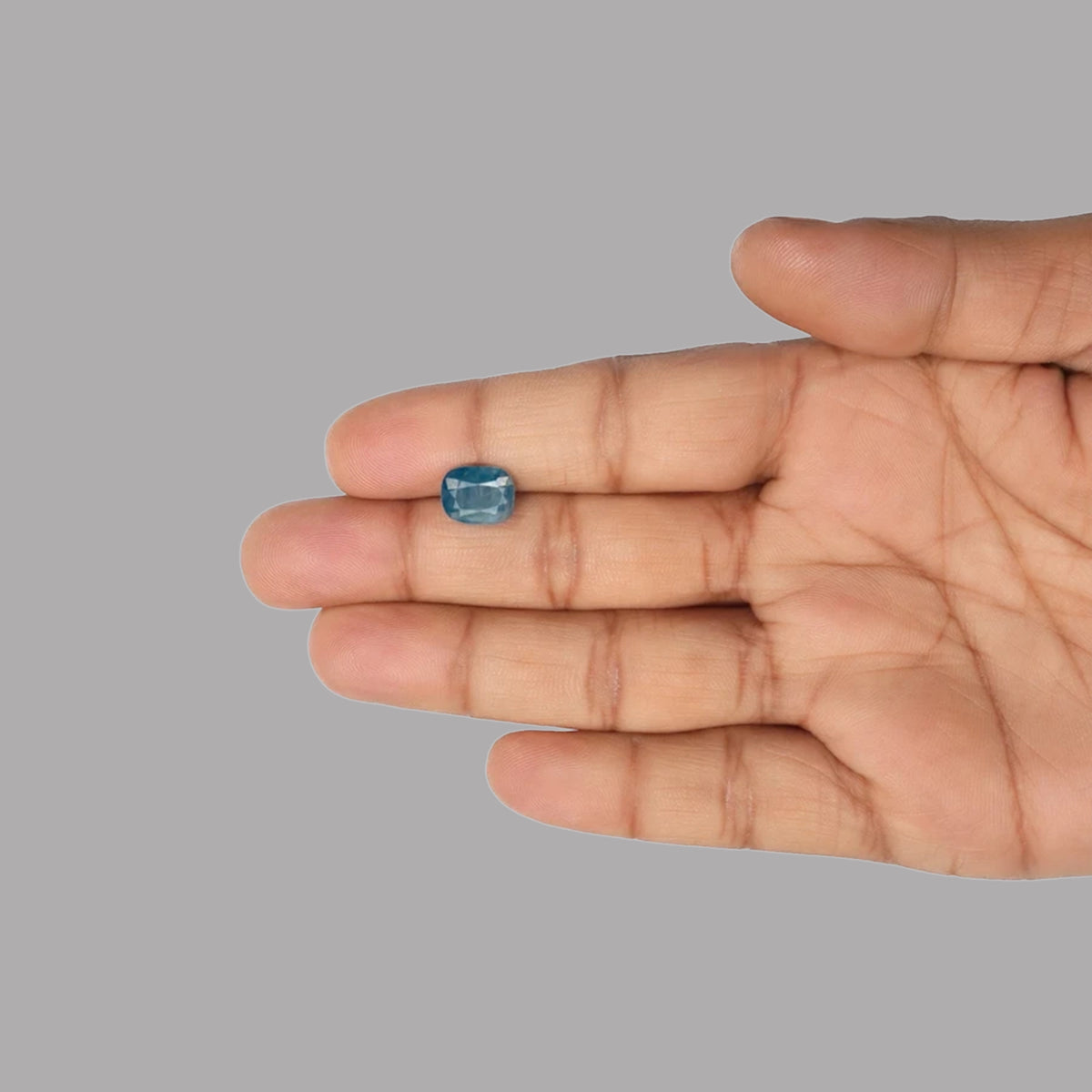 Blue Sapphire (Neelam) – 4.7 Carat / 5.2 Ratti [GM08027]