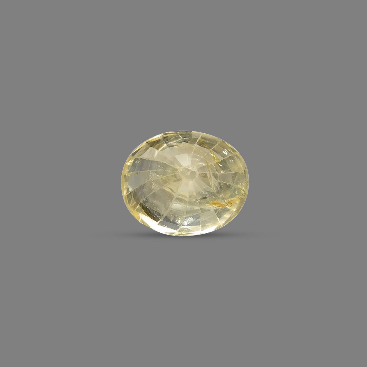 Yellow Sapphire (Pukhraj) – 4.46 Carat / 4.9 Ratti [GM08052]