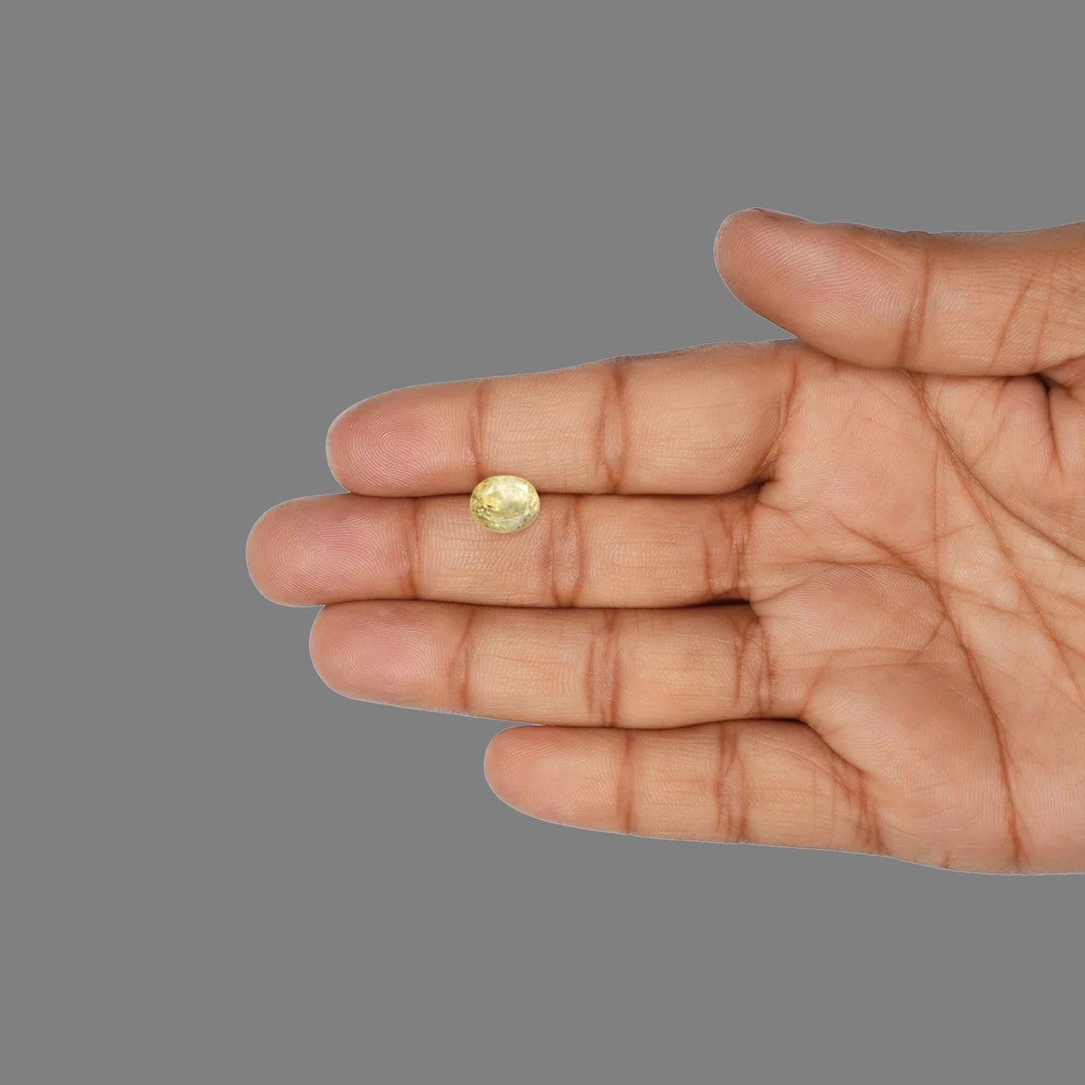 Yellow Sapphire (Pukhraj) – 4.46 Carat / 4.9 Ratti [GM08052]