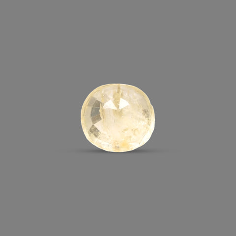 Natural yellow sapphire 4.68 ct with IGI certificate