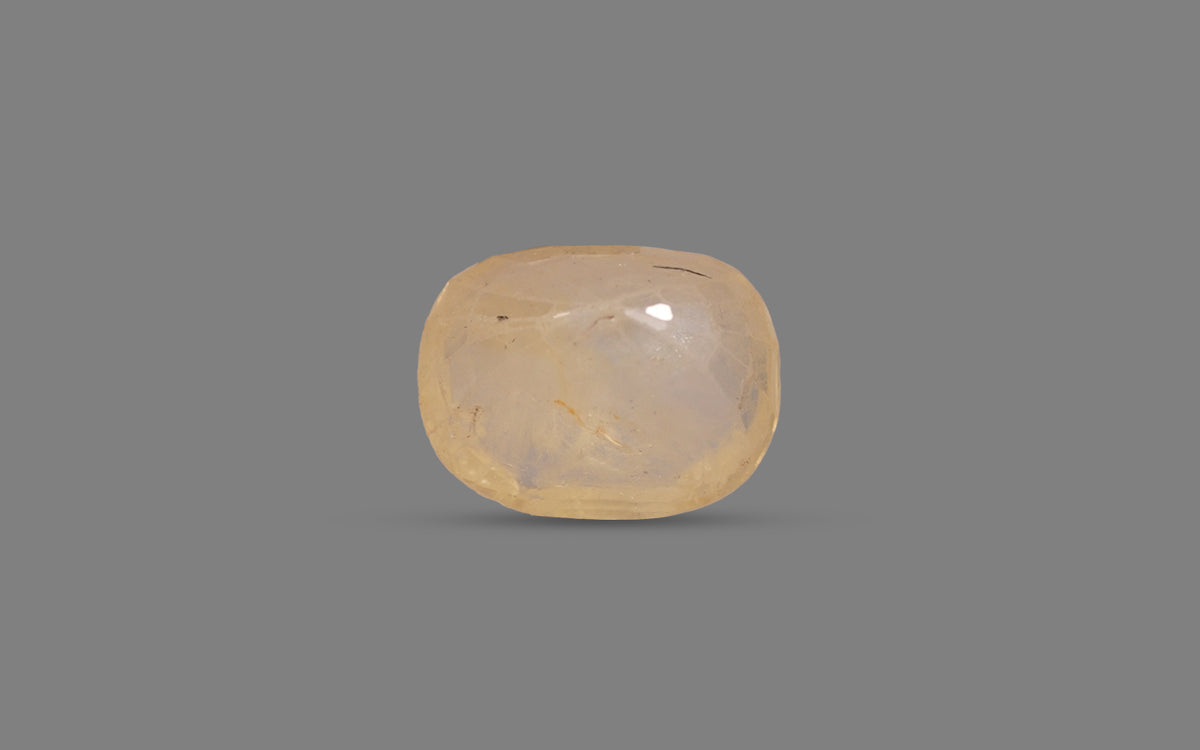 Yellow Sapphire (Pukhraj) – 6.89 Carat / 7.65 Ratti