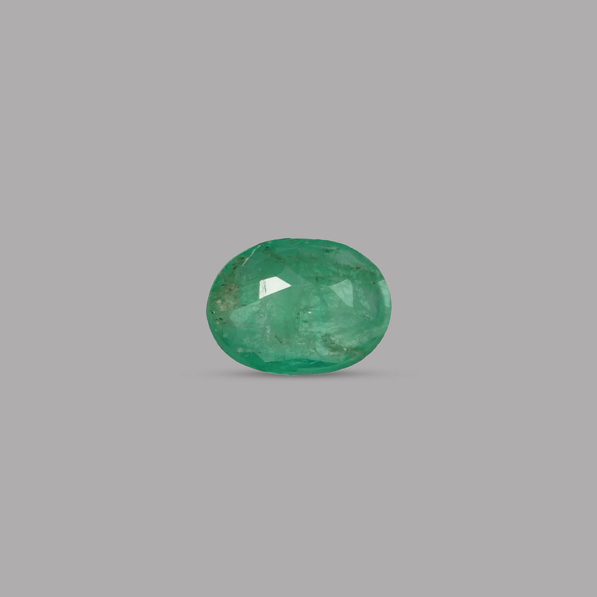 Emerald (Panna) – 3.45 Carat / 3.8 Ratti [GM09591]