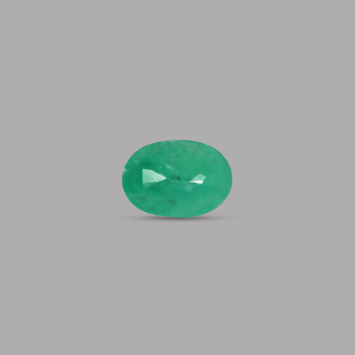 Emerald (Panna) – 5.05 Carat / 5.6 Ratti [GM09597]