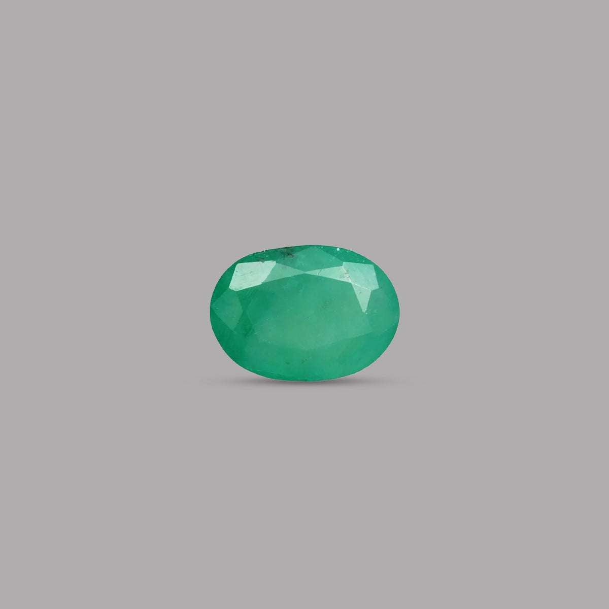 Emerald (Panna) – 5.05 Carat / 5.6 Ratti [GM09597]