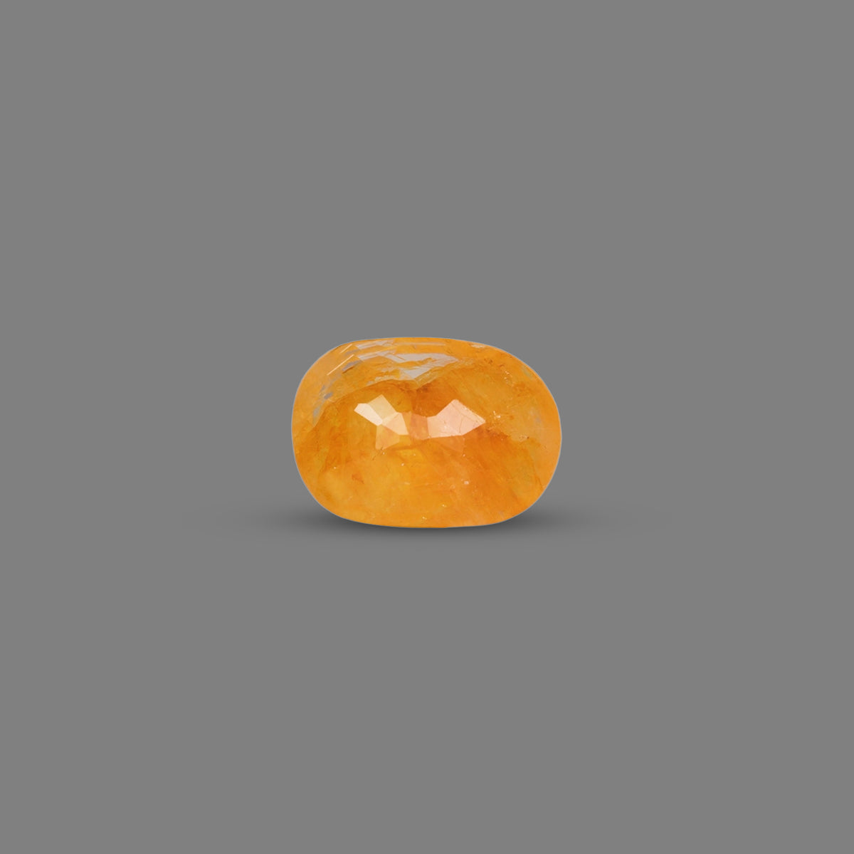 Yellow Sapphire (Pukhraj) – 12.6 Carat / 13.9 Ratti [GM09662]