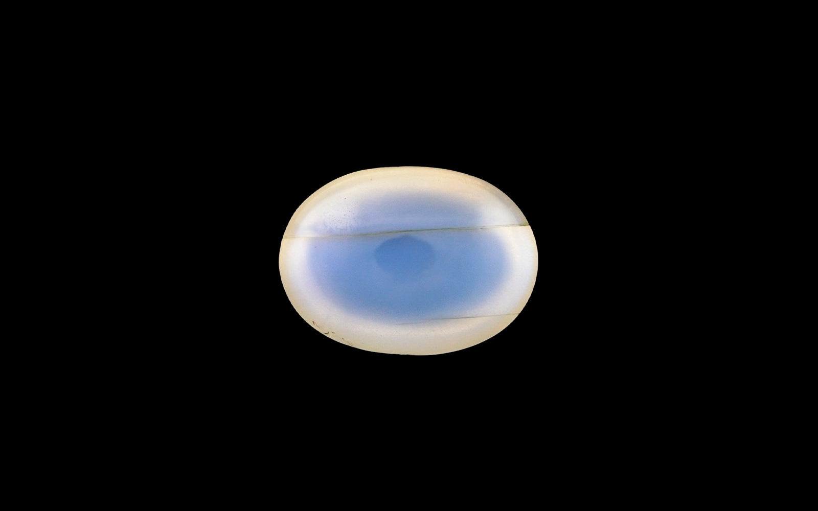 Moonstone - 7.69 Carats