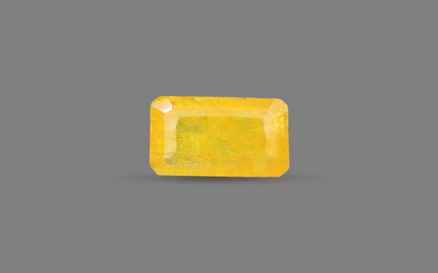 Yellow Sapphire (Pukhraj) – 3.4 Carat / 3.7 Ratti [GM10027]