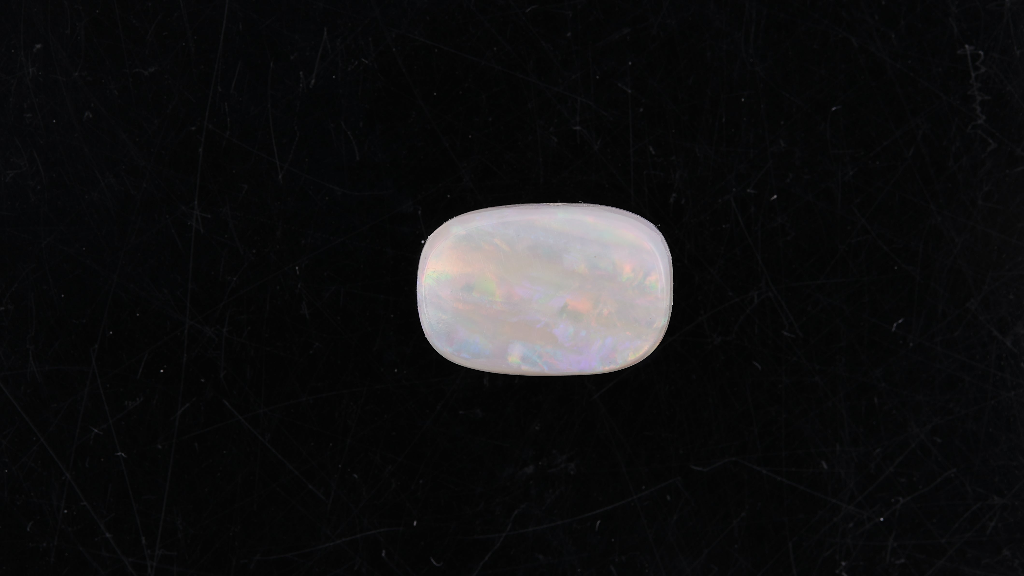 Opal with Fire - 4.20 carats(4.62 ratti)