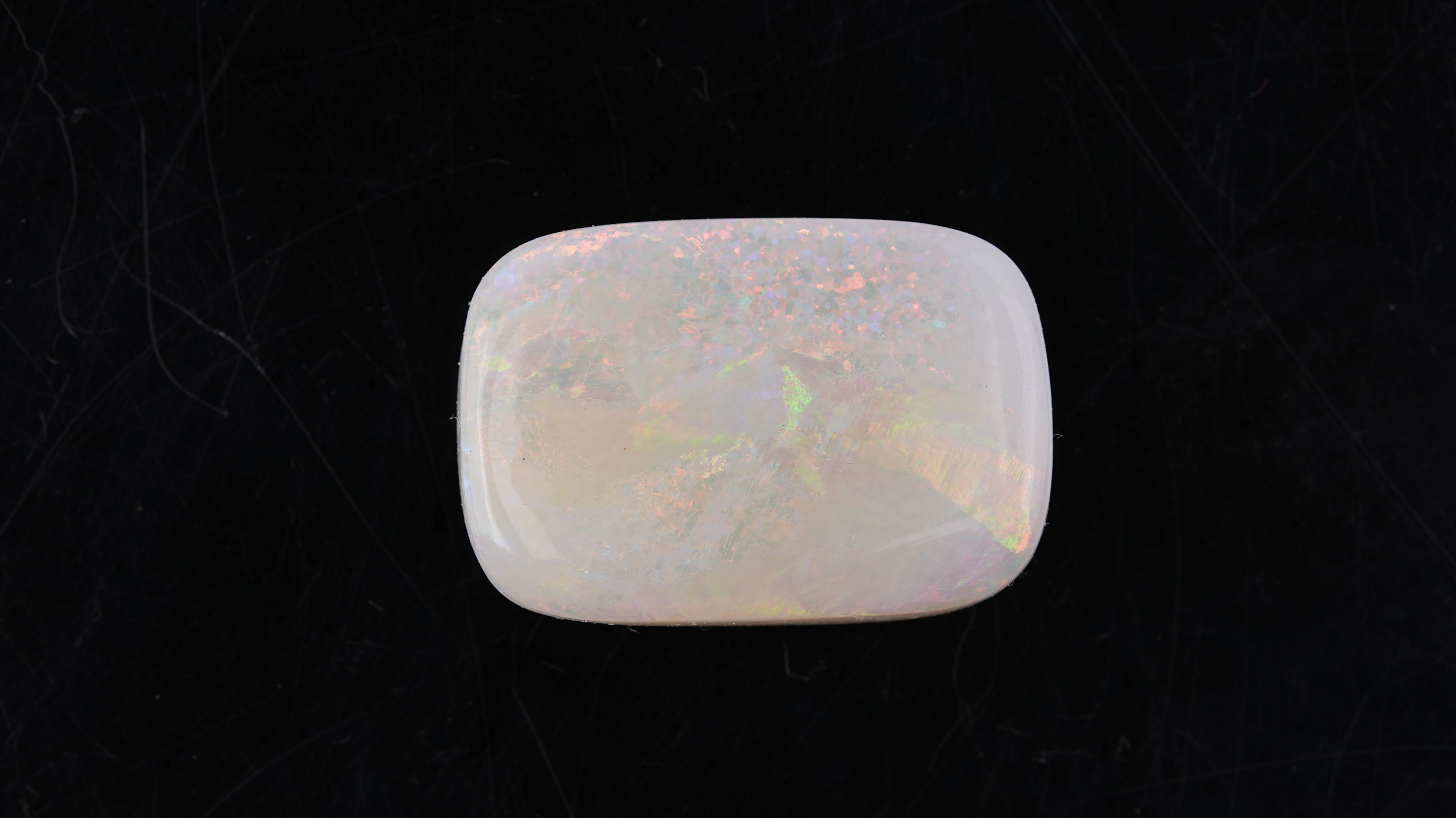 Opal with Fire - 11.71 carats( 12.88 ratti)