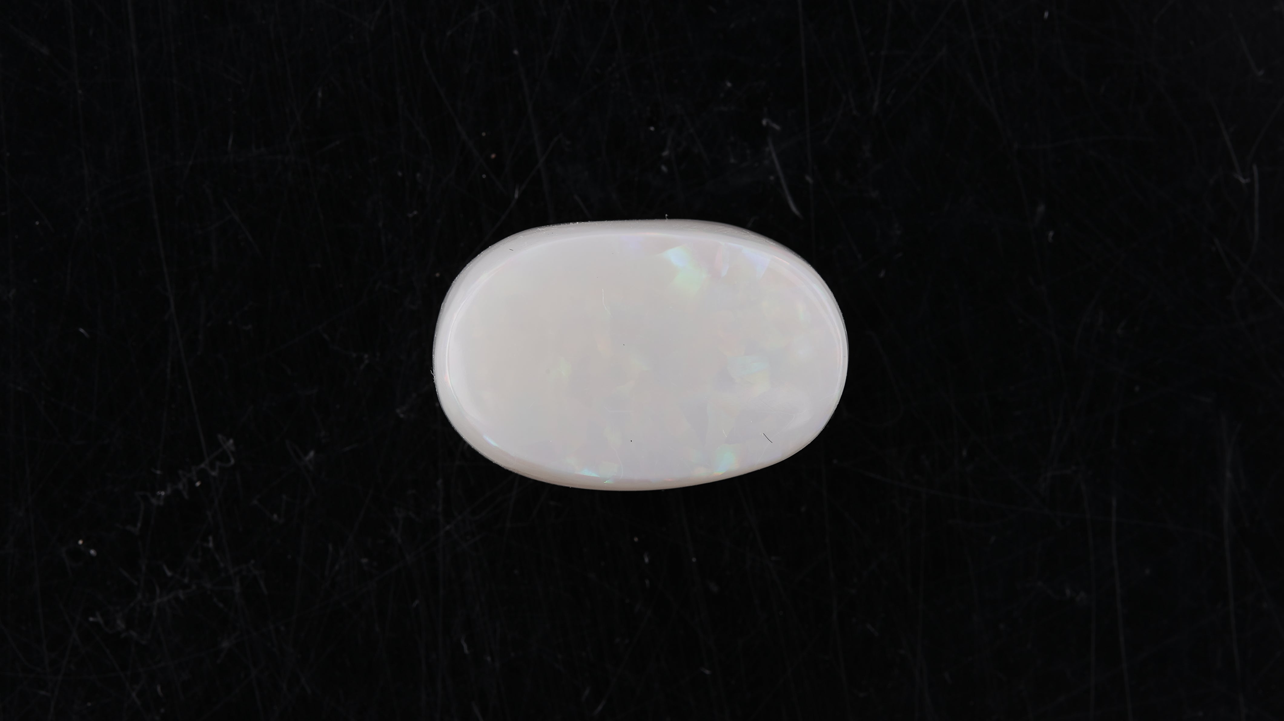 Opal with Fire - 7.56 carats(8.32  ratti)