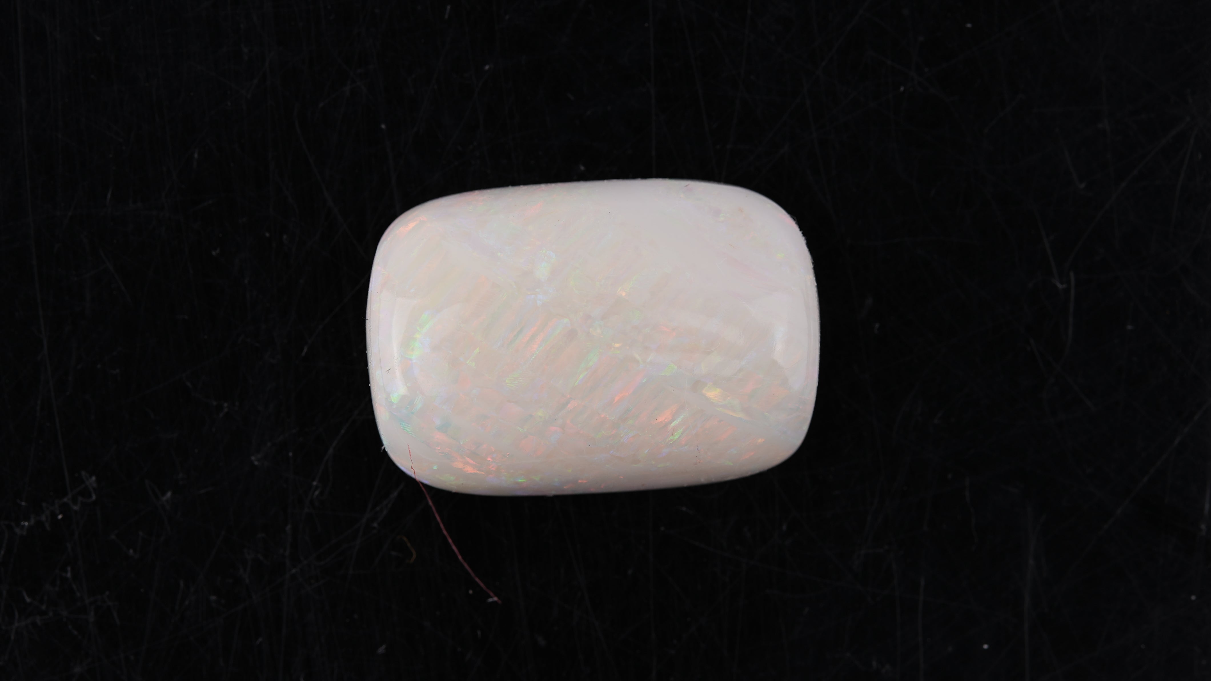 Opal with Fire - 10.53 carats(11.58 ratti)