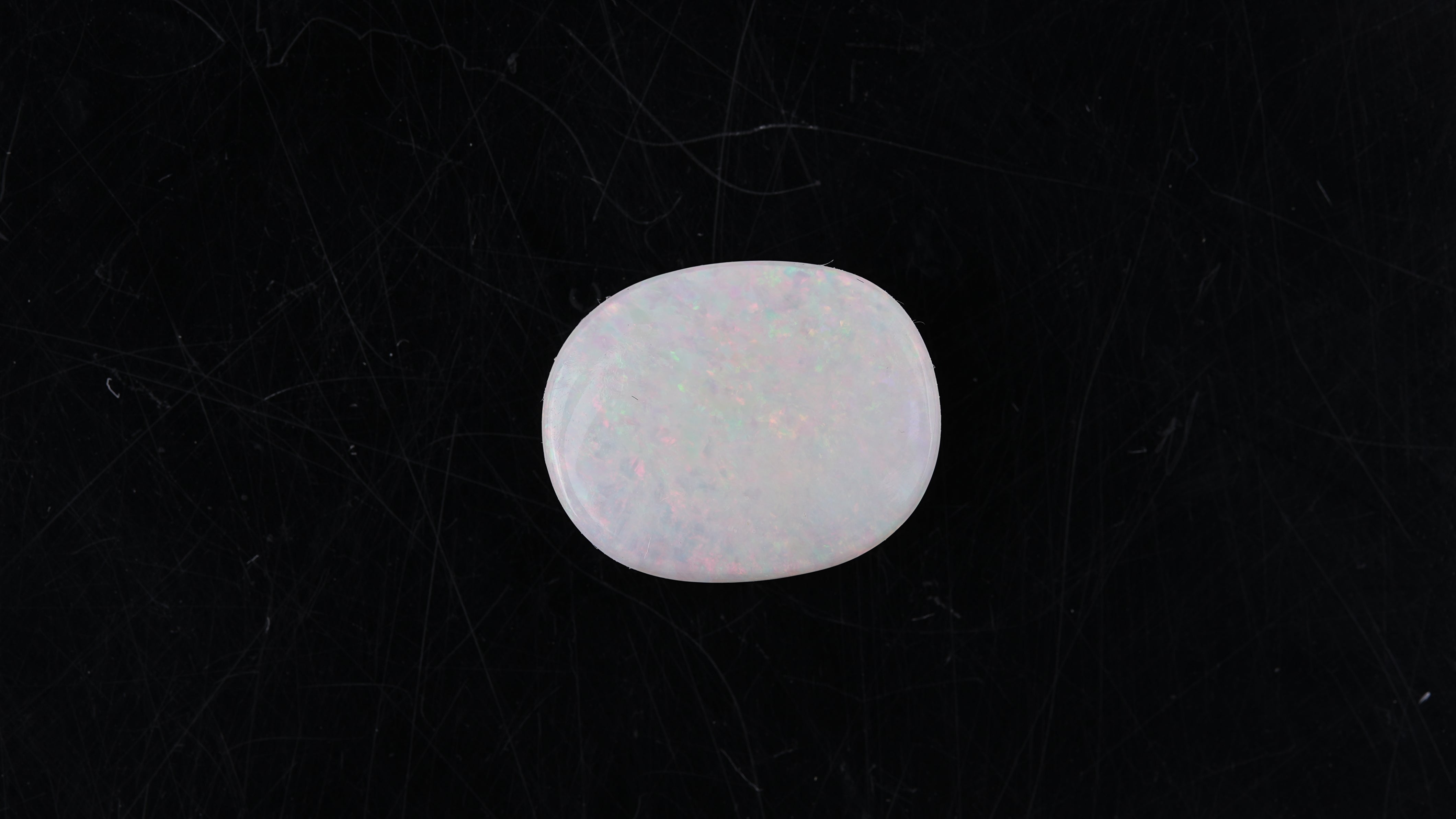 Opal with Fire - 4.02 carats(4.42 ratti)