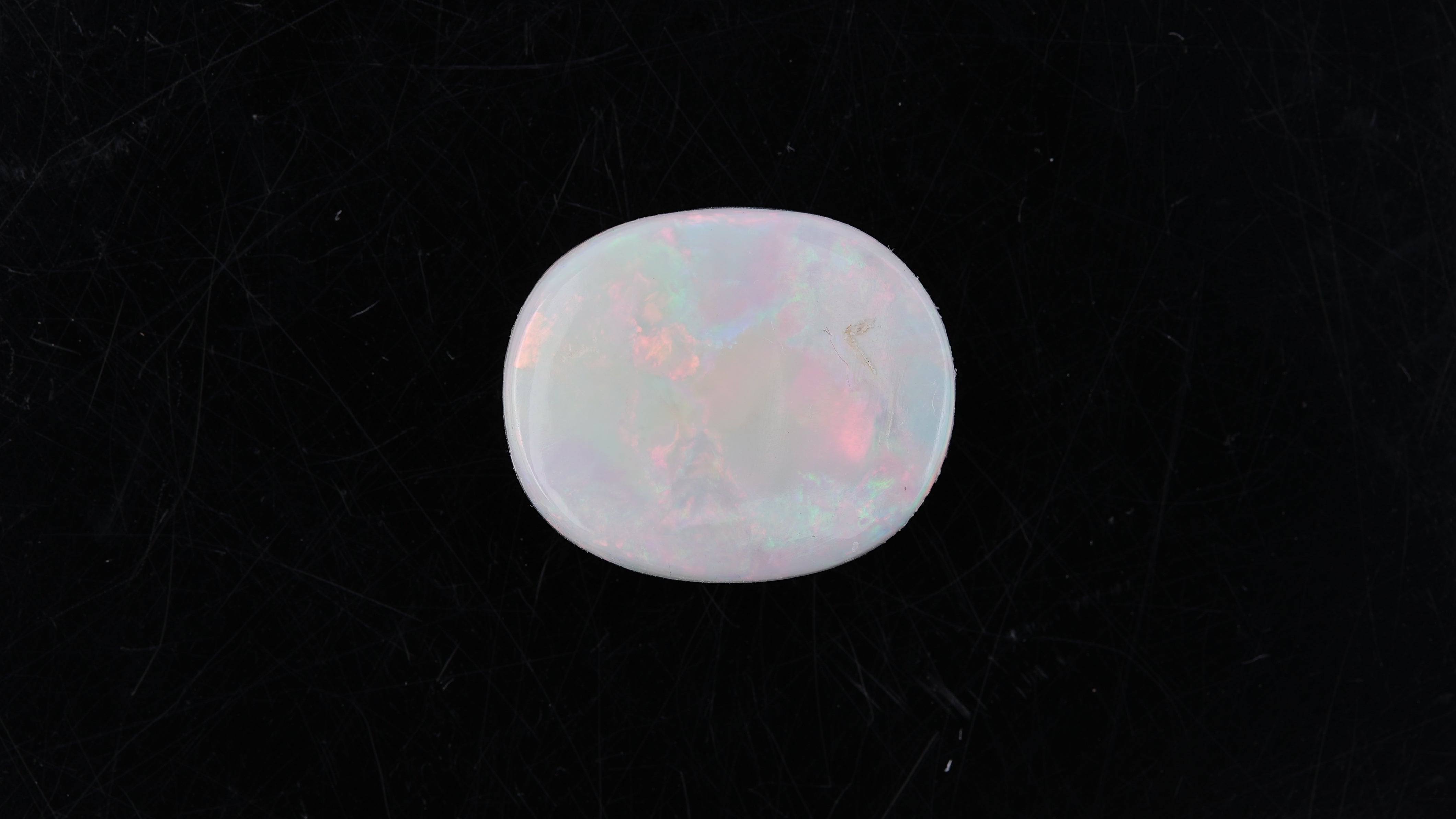 Opal with Fire - 5.92 carats(6.51 ratti)