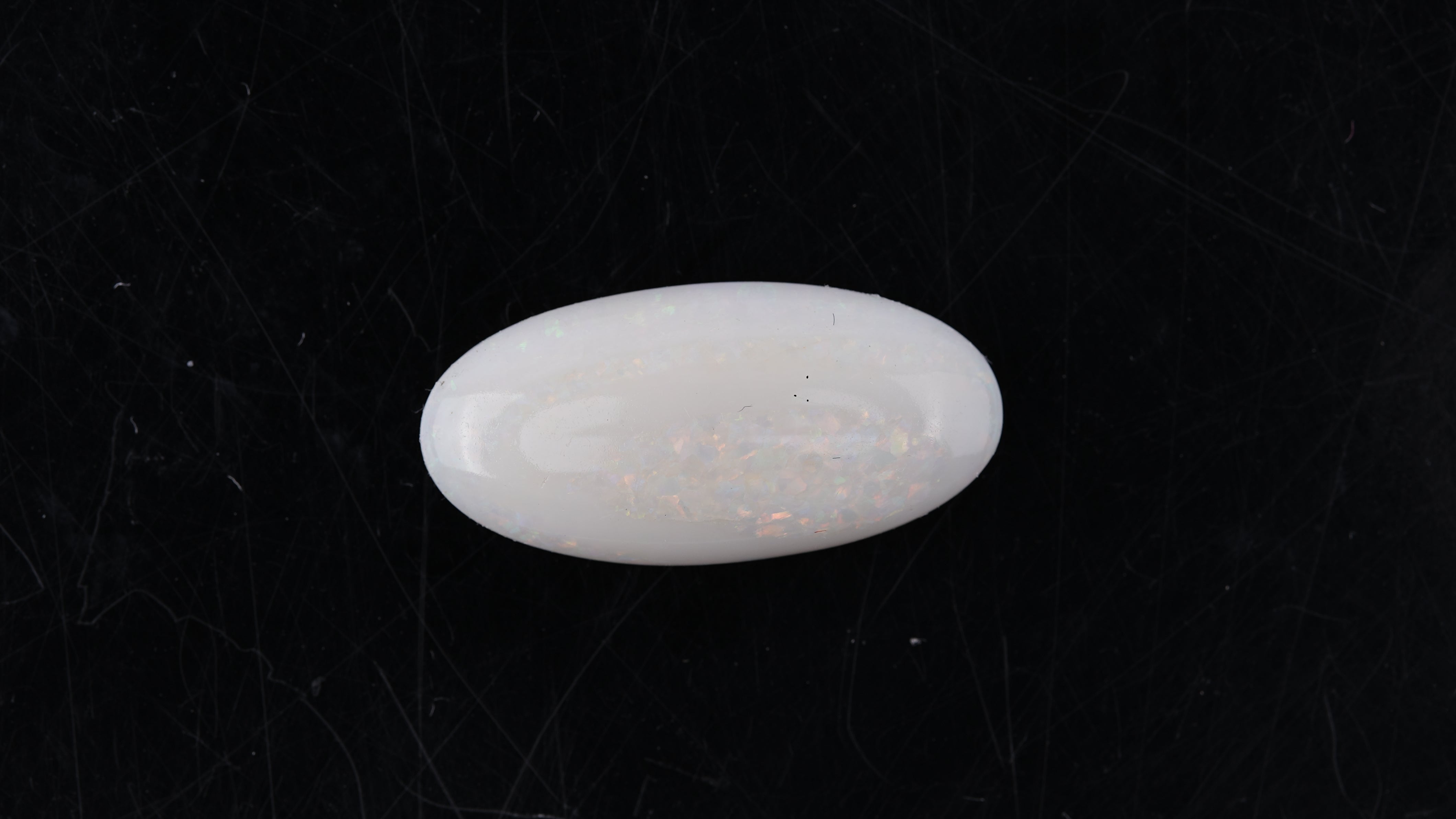 Opal with Fire - 4.70 carats(5.17 ratti)