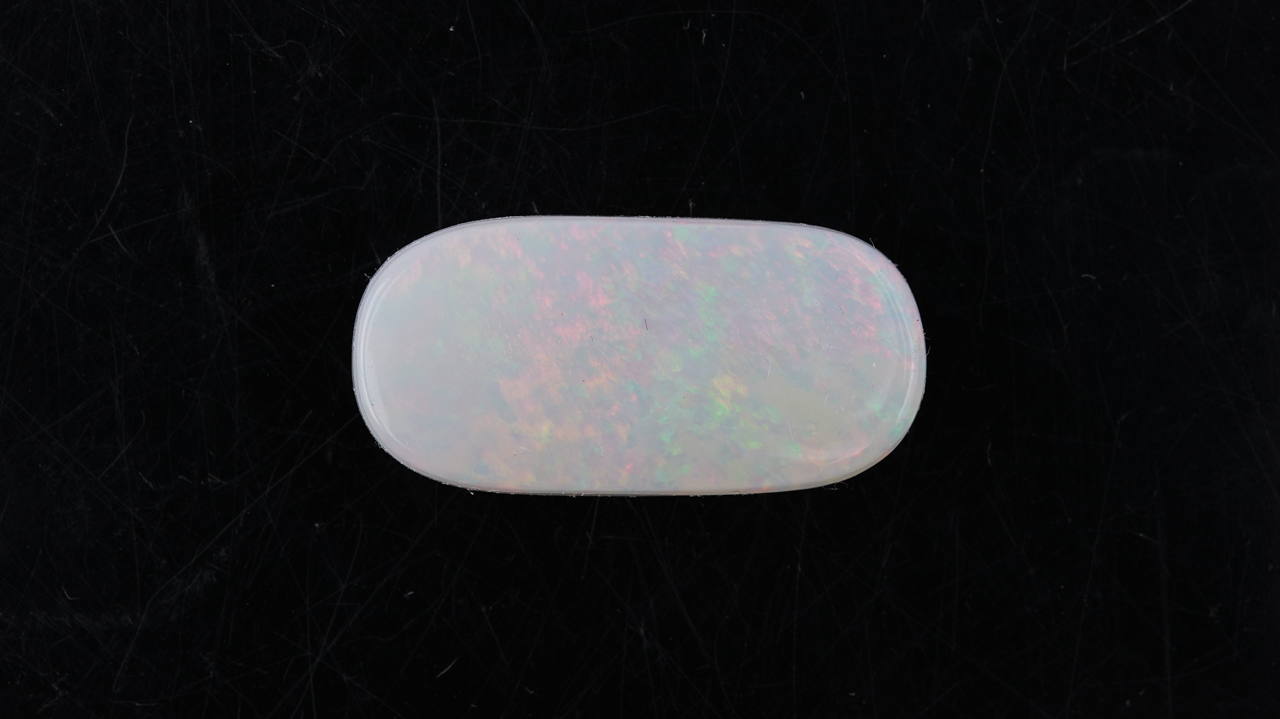 Opal with Fire - 7.89 carats(8.68 ratti)