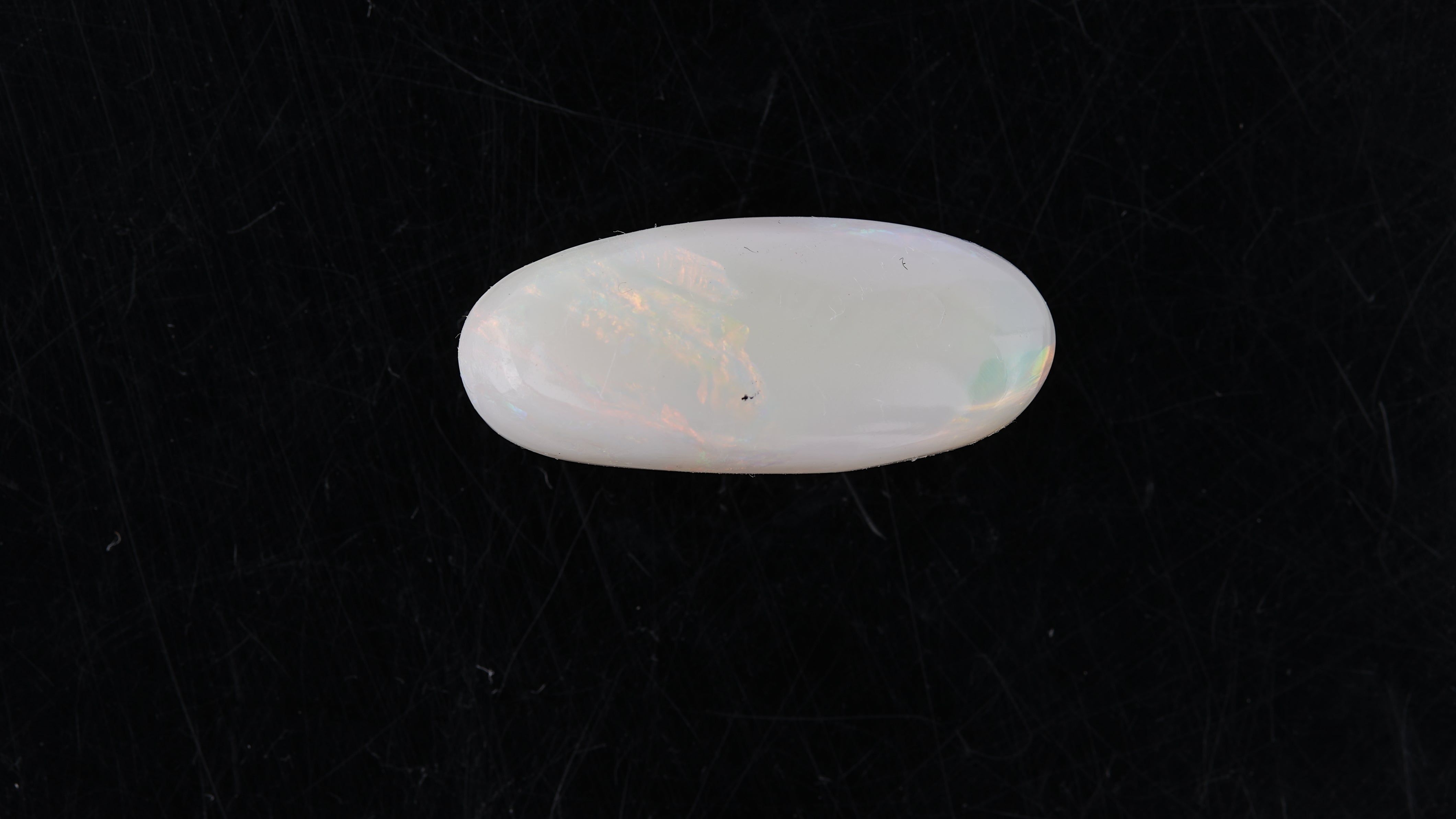 Opal with Fire - 7.09 carats (7.80 ratti)