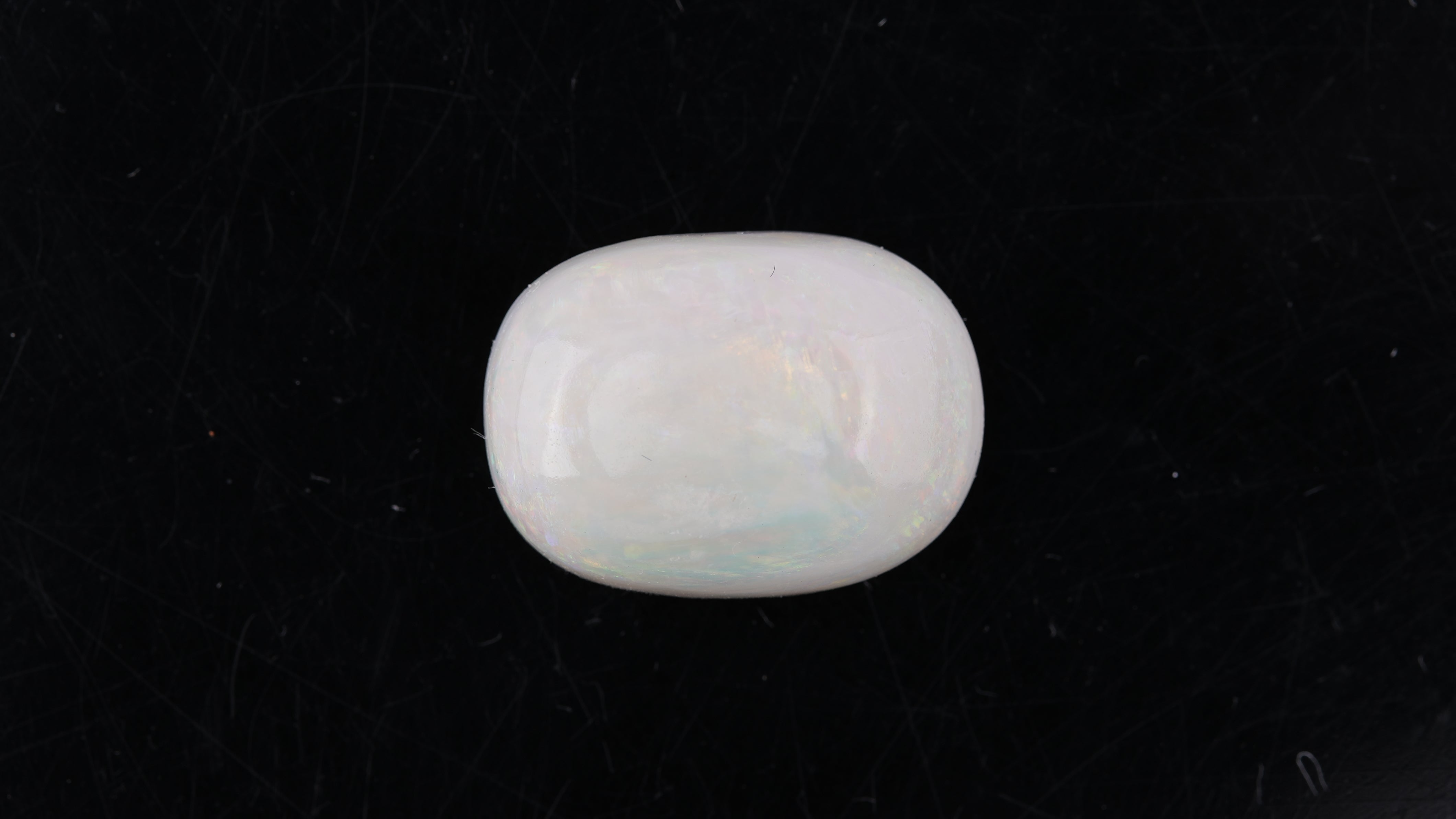 Opal with Fire - 11.23 carats(12.35 ratti)