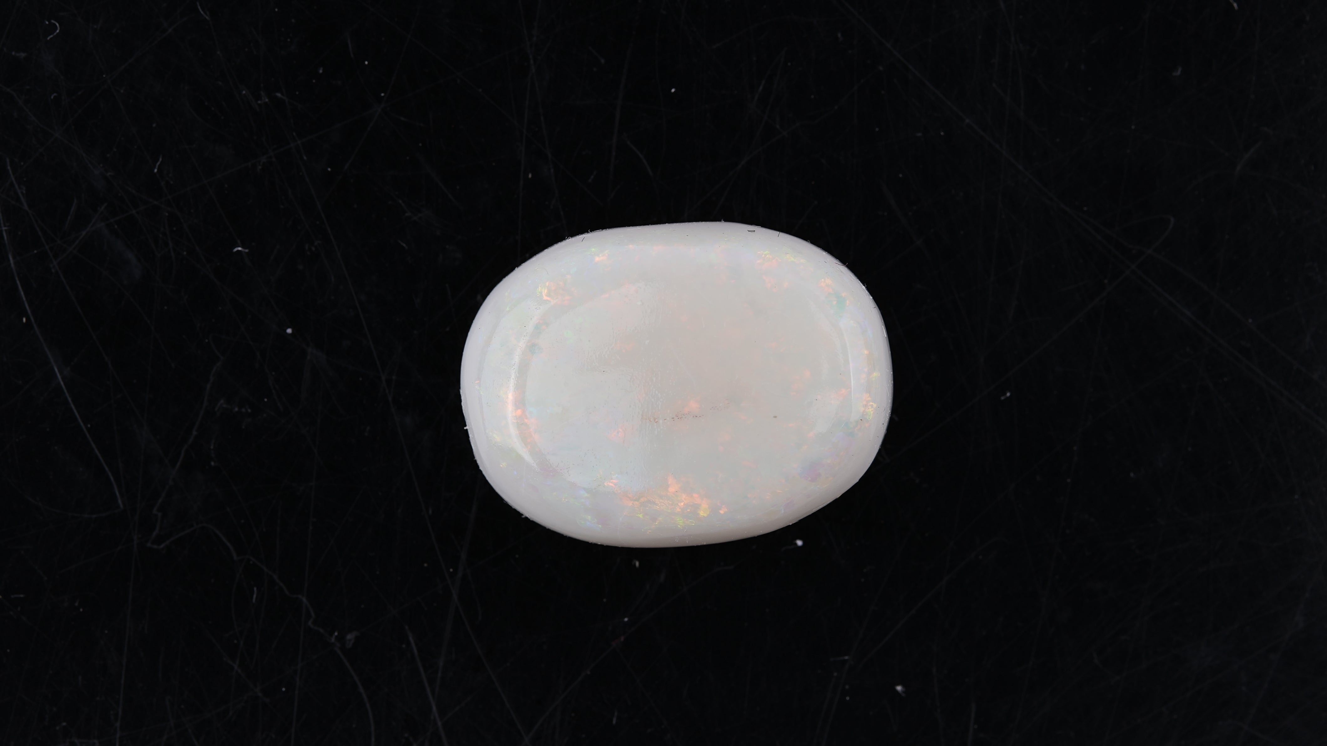 Opal with Fire - 7.59 carats( 8.35 ratti)