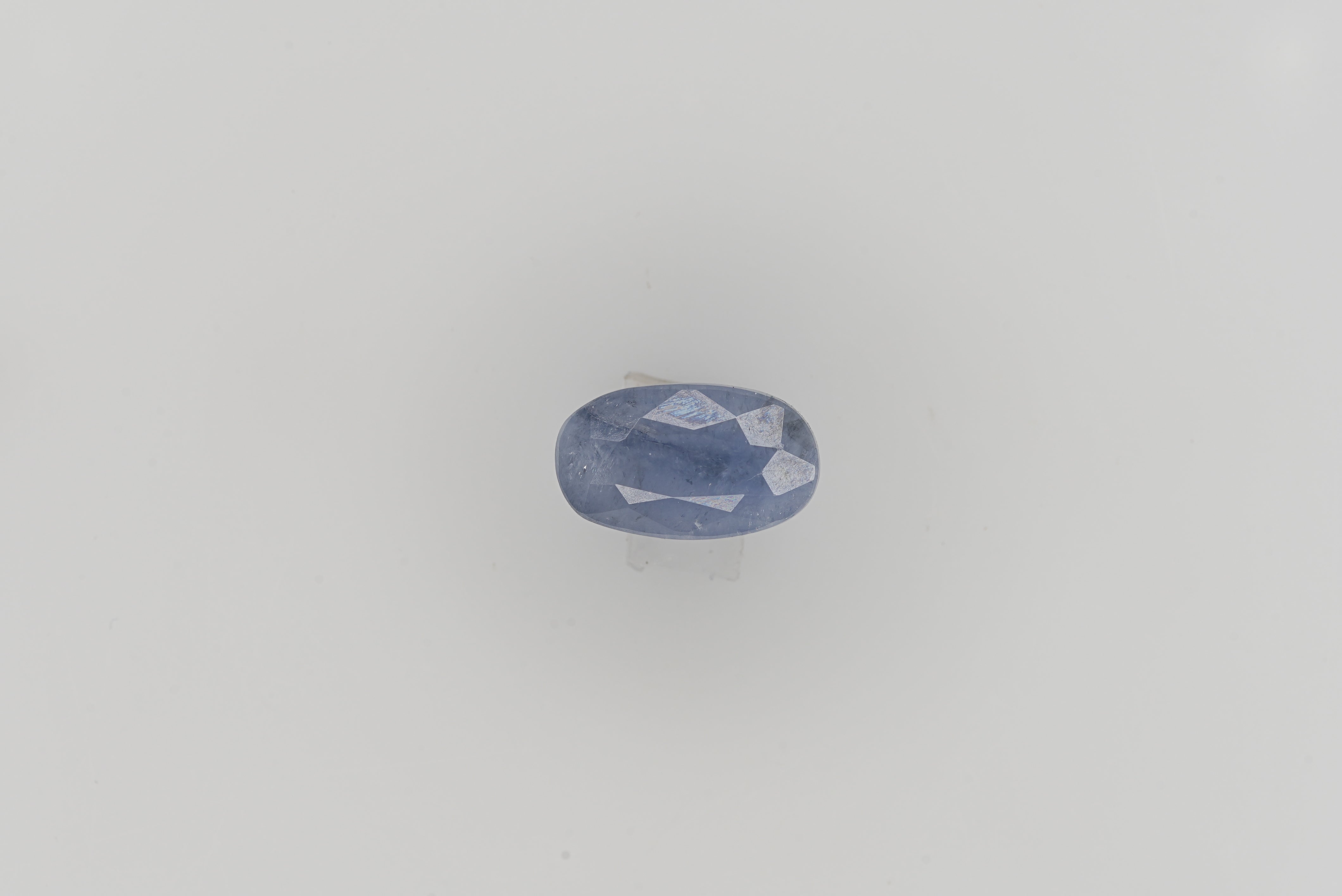 Blue Sapphire - 6.94 Carats  (7.634 Ratti)