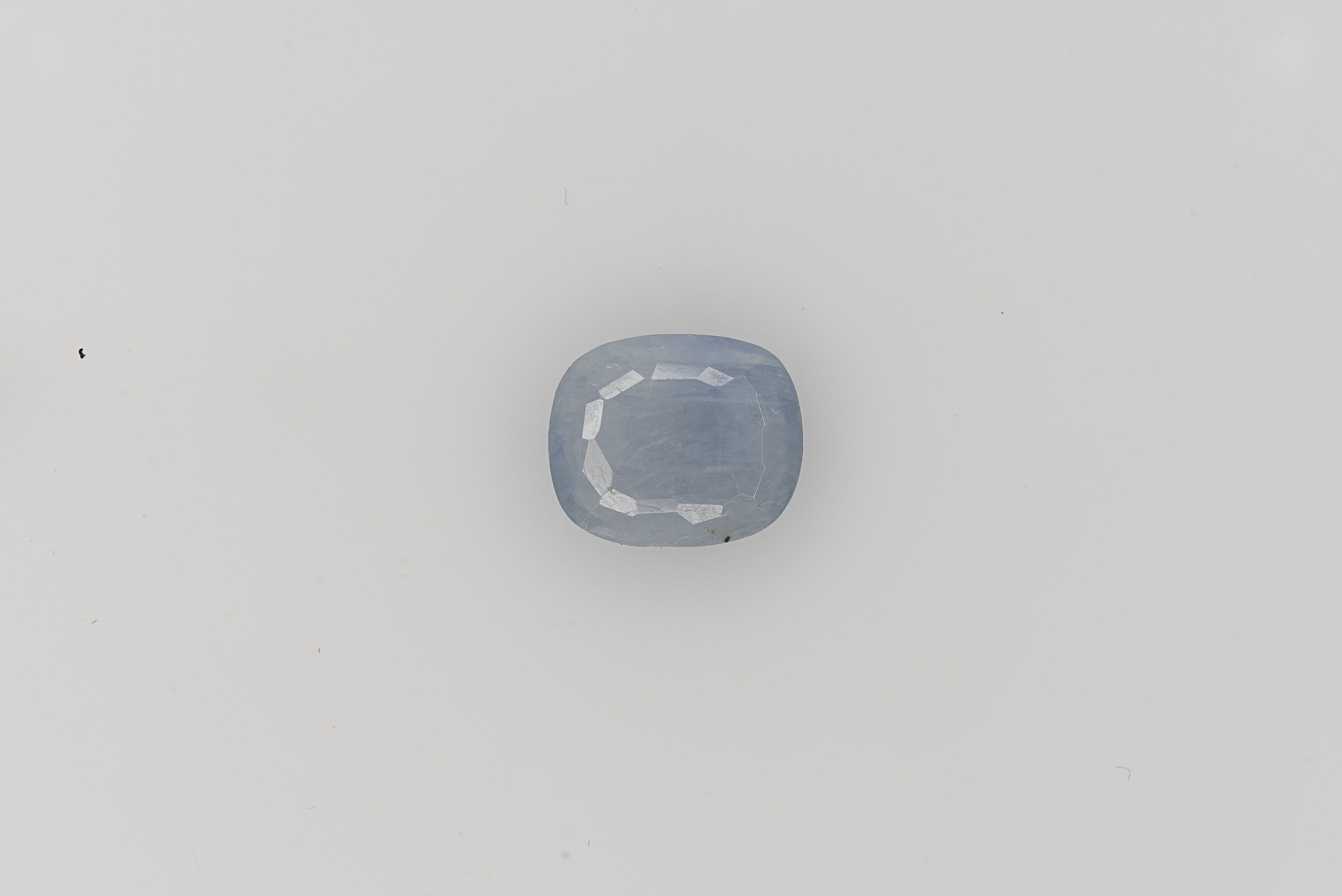 Blue Sapphire - 6.87 Carats  (7.557 Ratti)