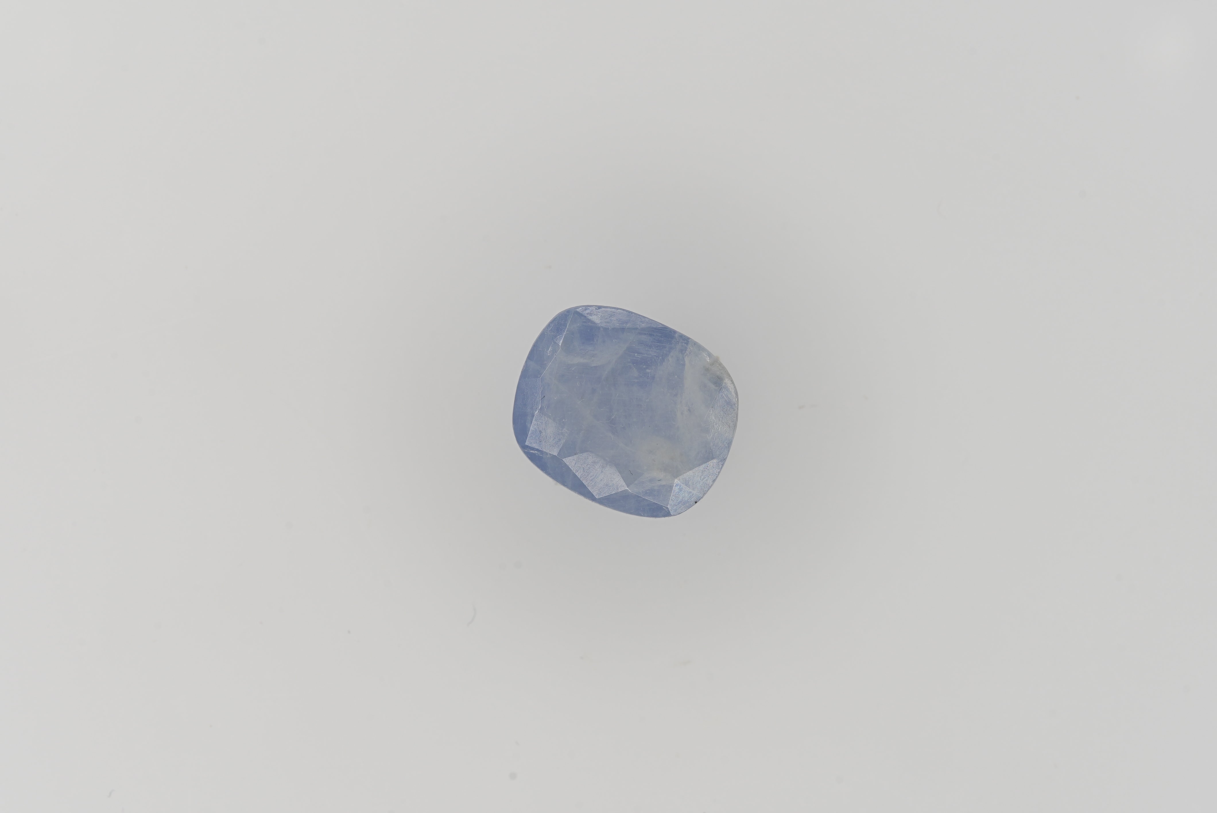 Blue Sapphire - 7.27 Carats  (7.997 Ratti)