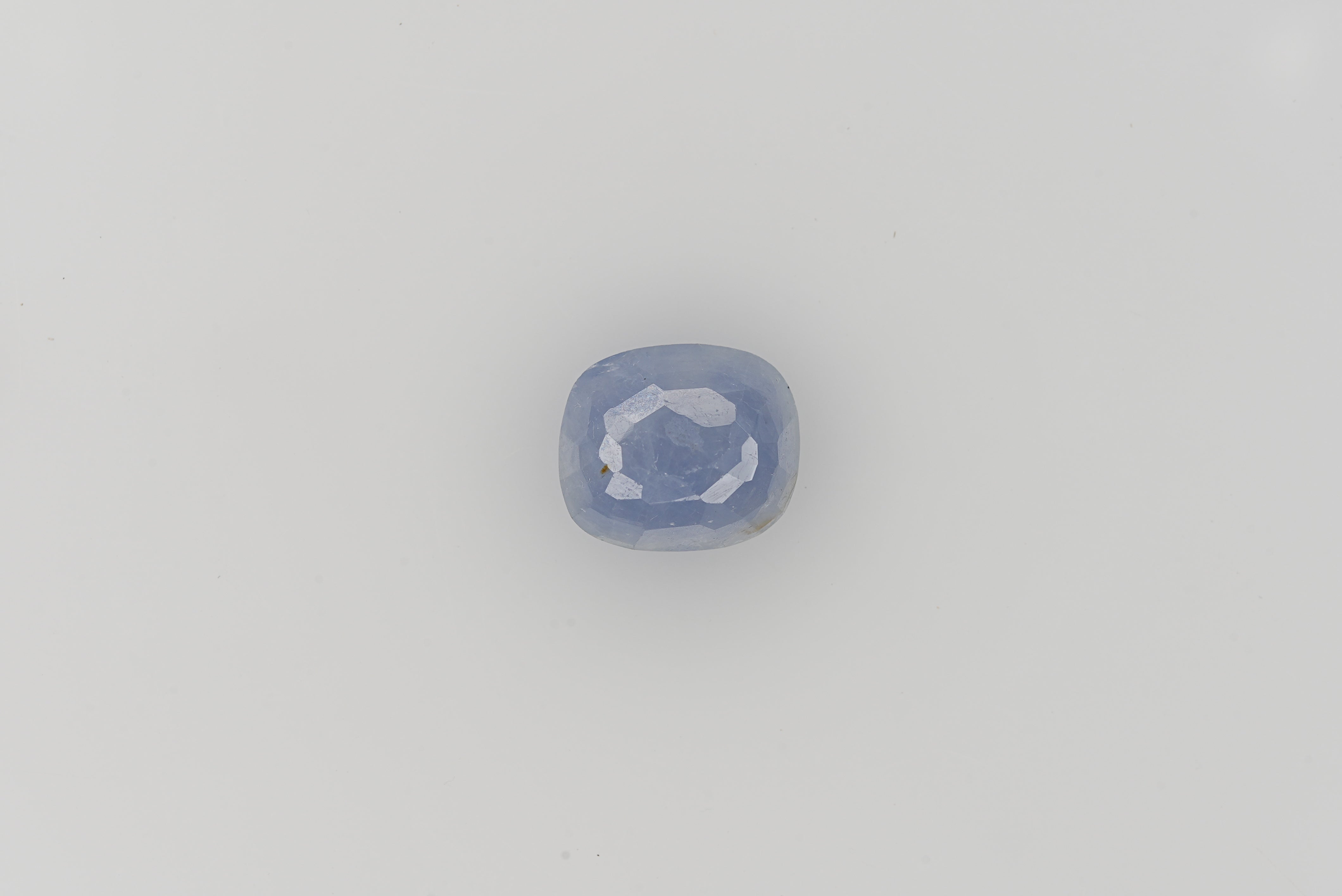 Blue Sapphire - 7.78 Carats  (8.558 Ratti)