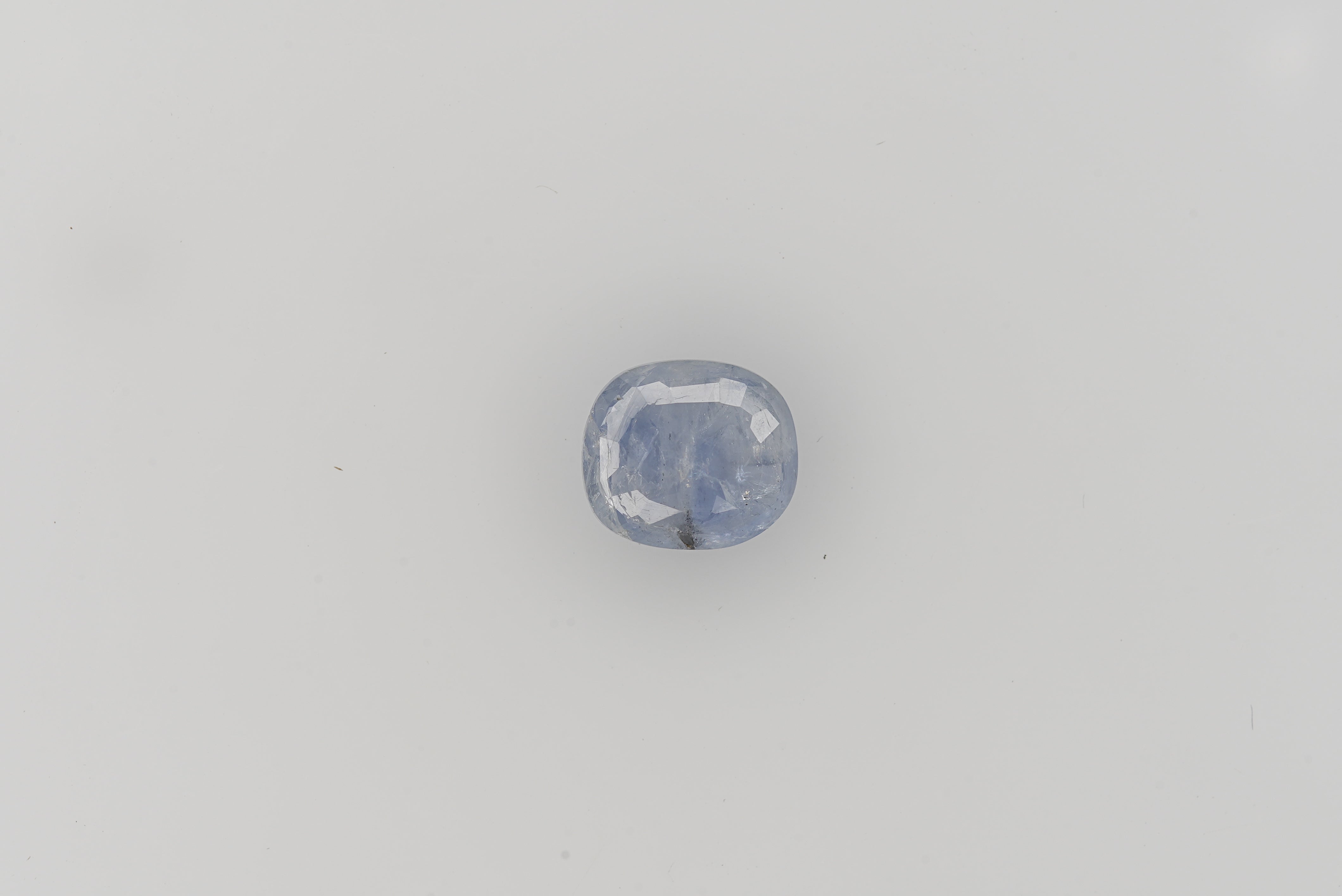 Blue Sapphire - 5.2 Carats  (5.72 Ratti)