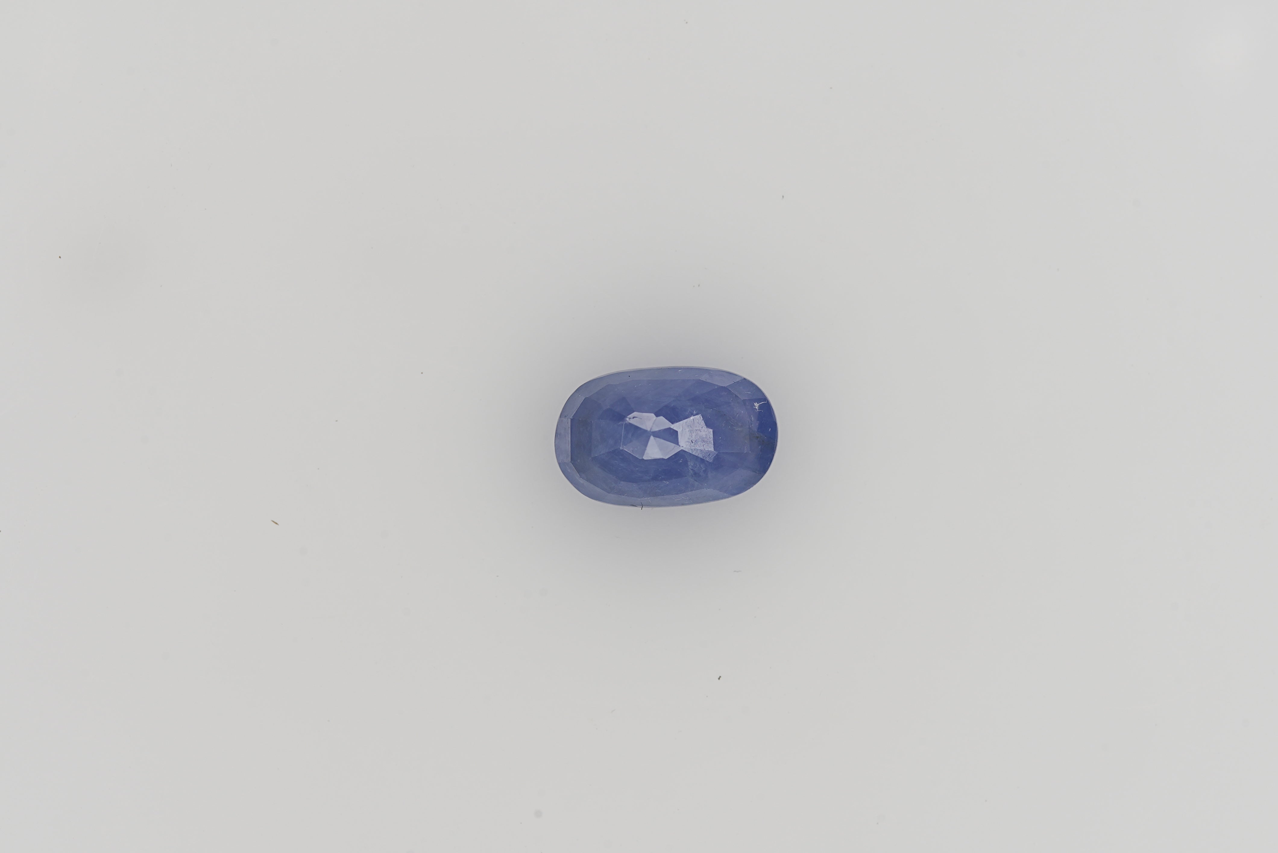 Blue Sapphire - 5.17 Carats  (5.687 Ratti)