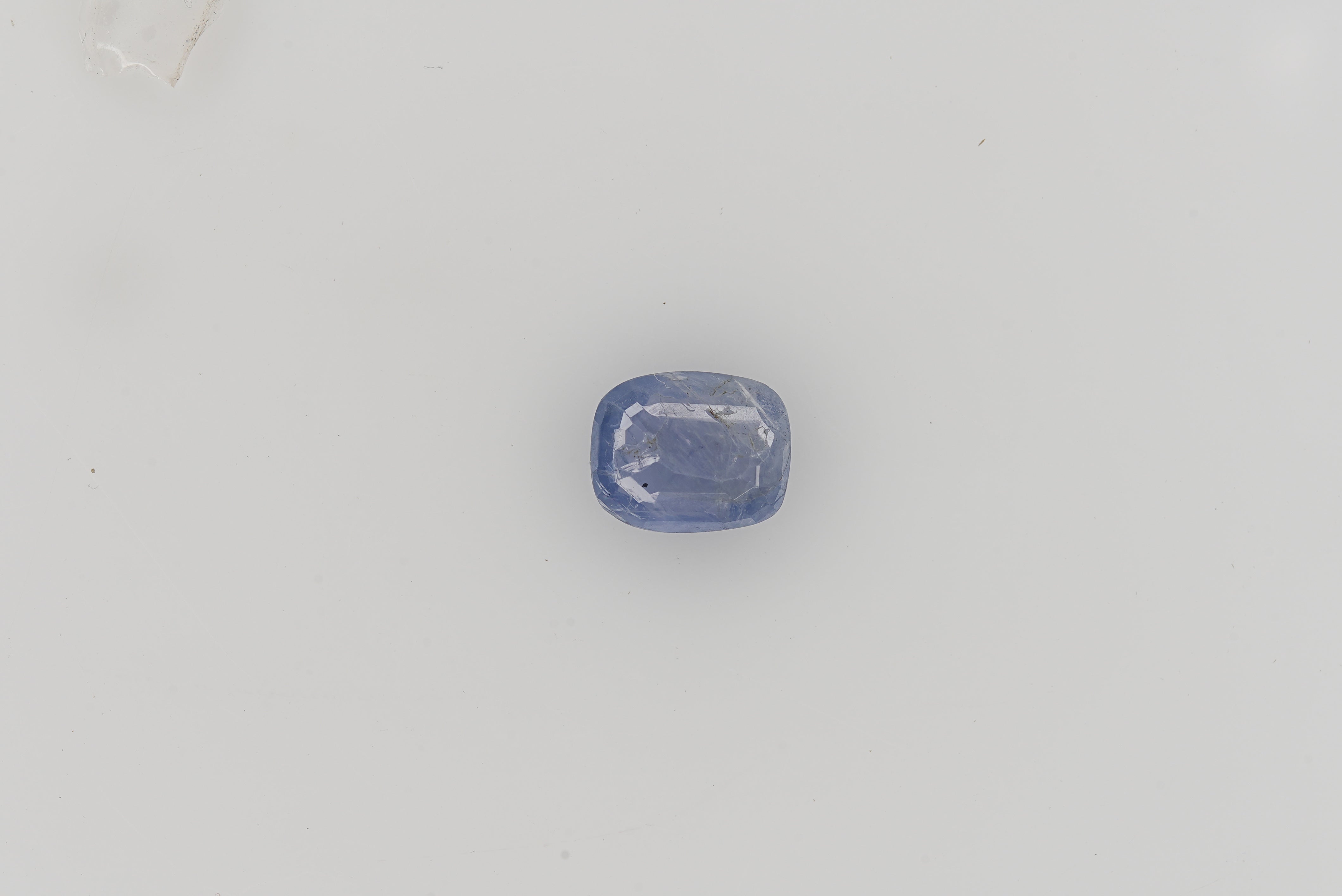 Blue Sapphire - 3.55 Carats  (3.905 Ratti)