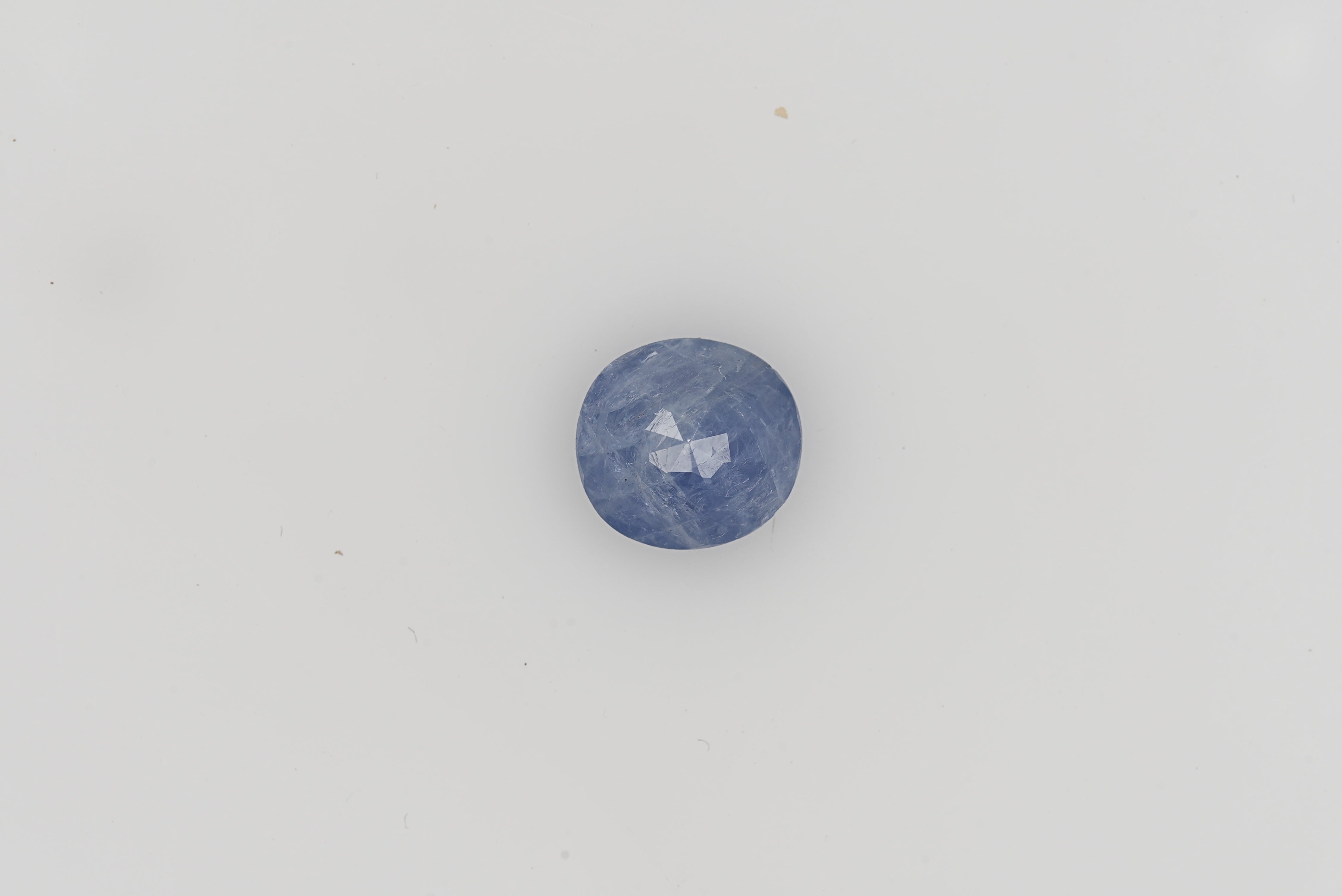 Blue Sapphire - 3.82 Carats  (4.202 Ratti)